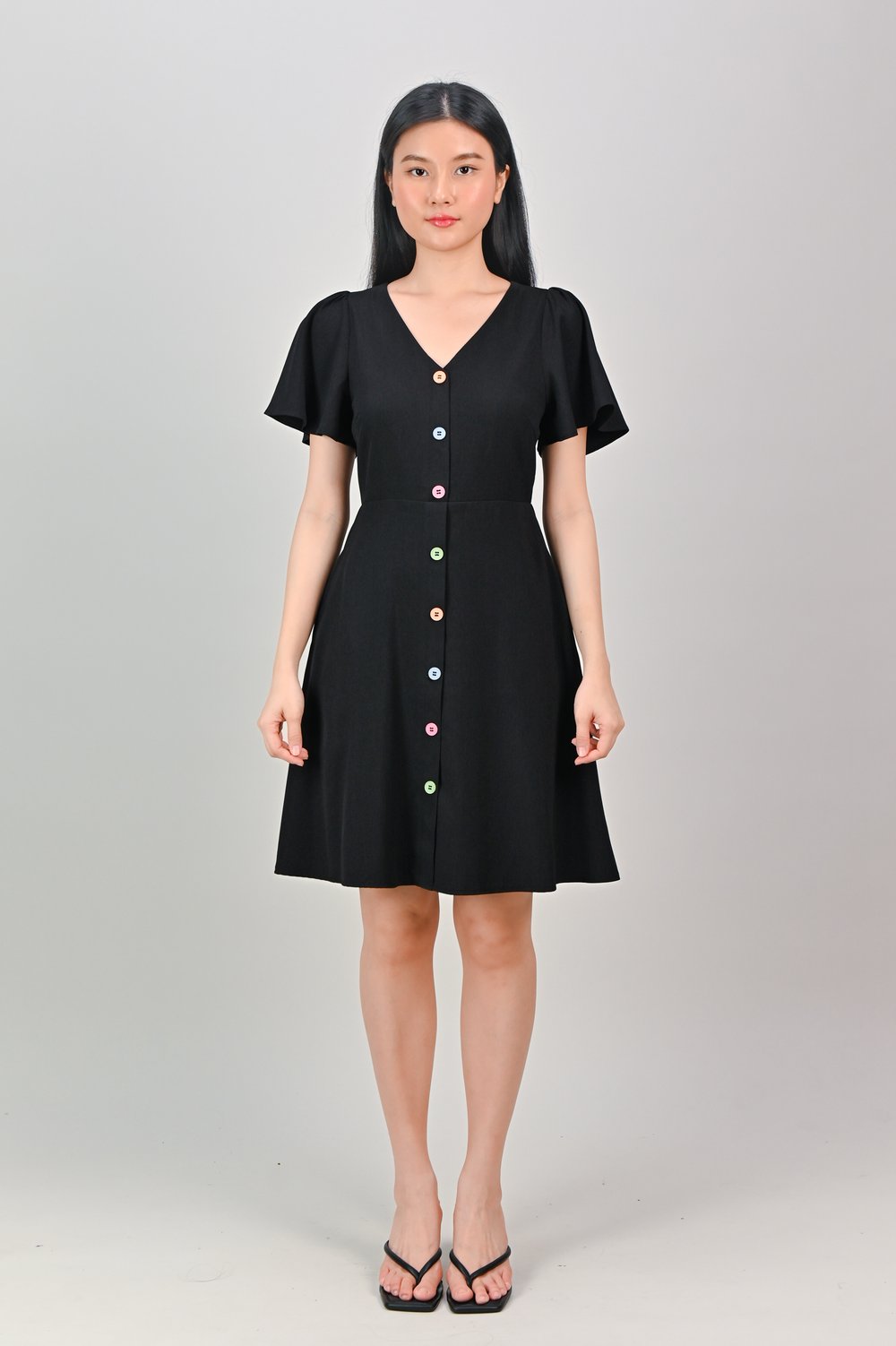 DURIE COLOURFUL-BUTTON DRESS IN BLACK DURIE COLOURFUL-BUTTON DRESS IN BLACK