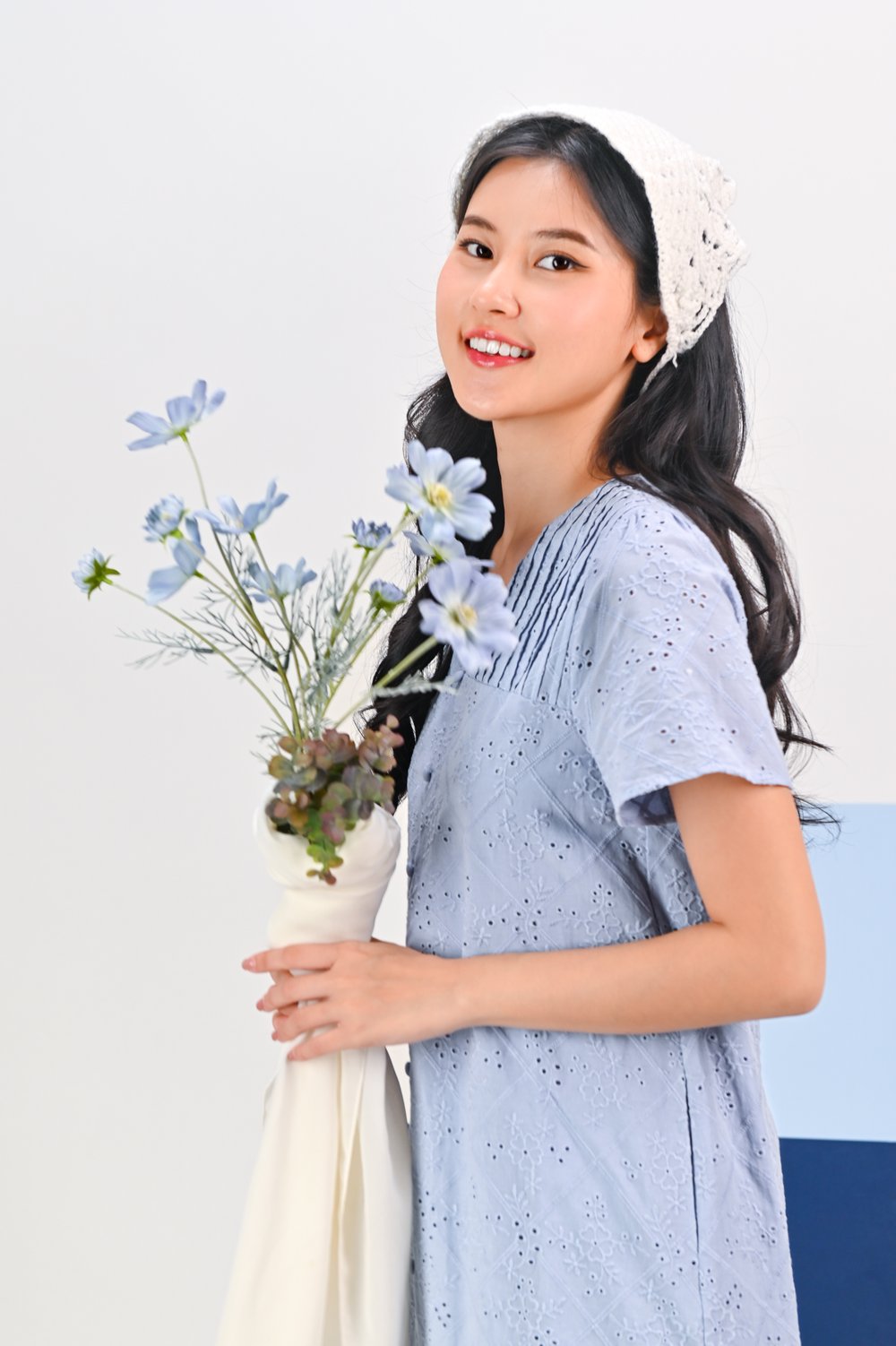 MINKA EYELET SLEEVED DRESS IN LIGHT BLUE
