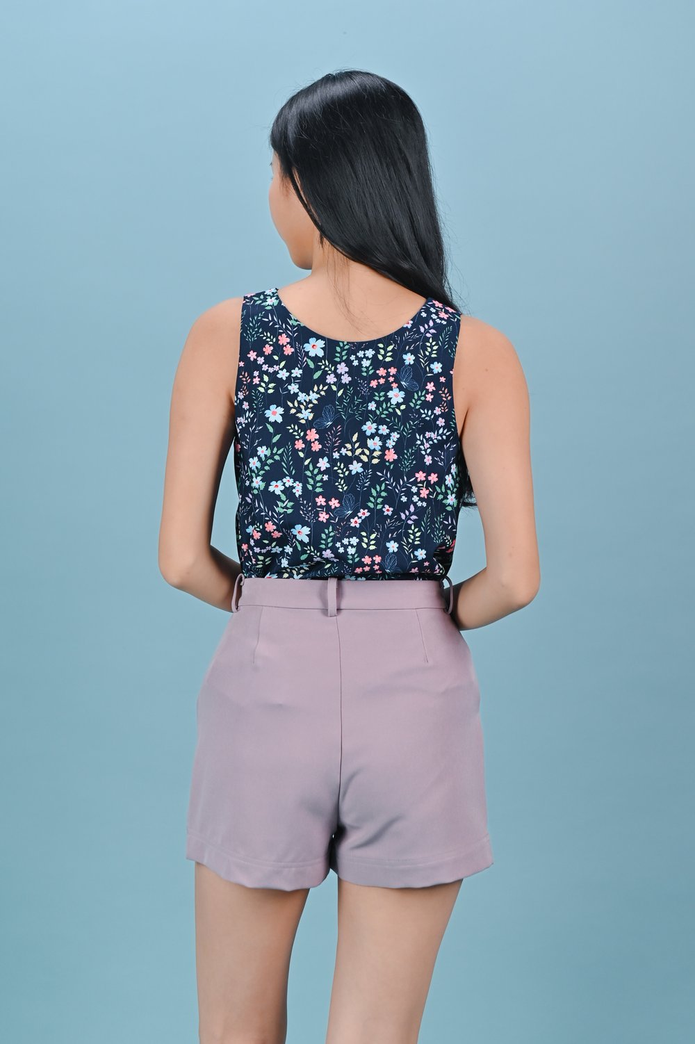 IVY LIT FLORAL TWO-WAY TOP IVY LIT FLORAL TWO-WAY TOP