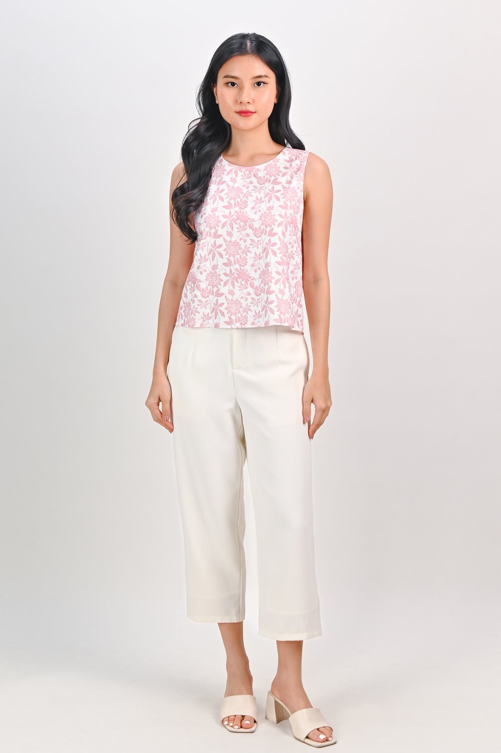 CAMY PINK BUTTON-BACK TOP CAMY PINK BUTTON-BACK TOP