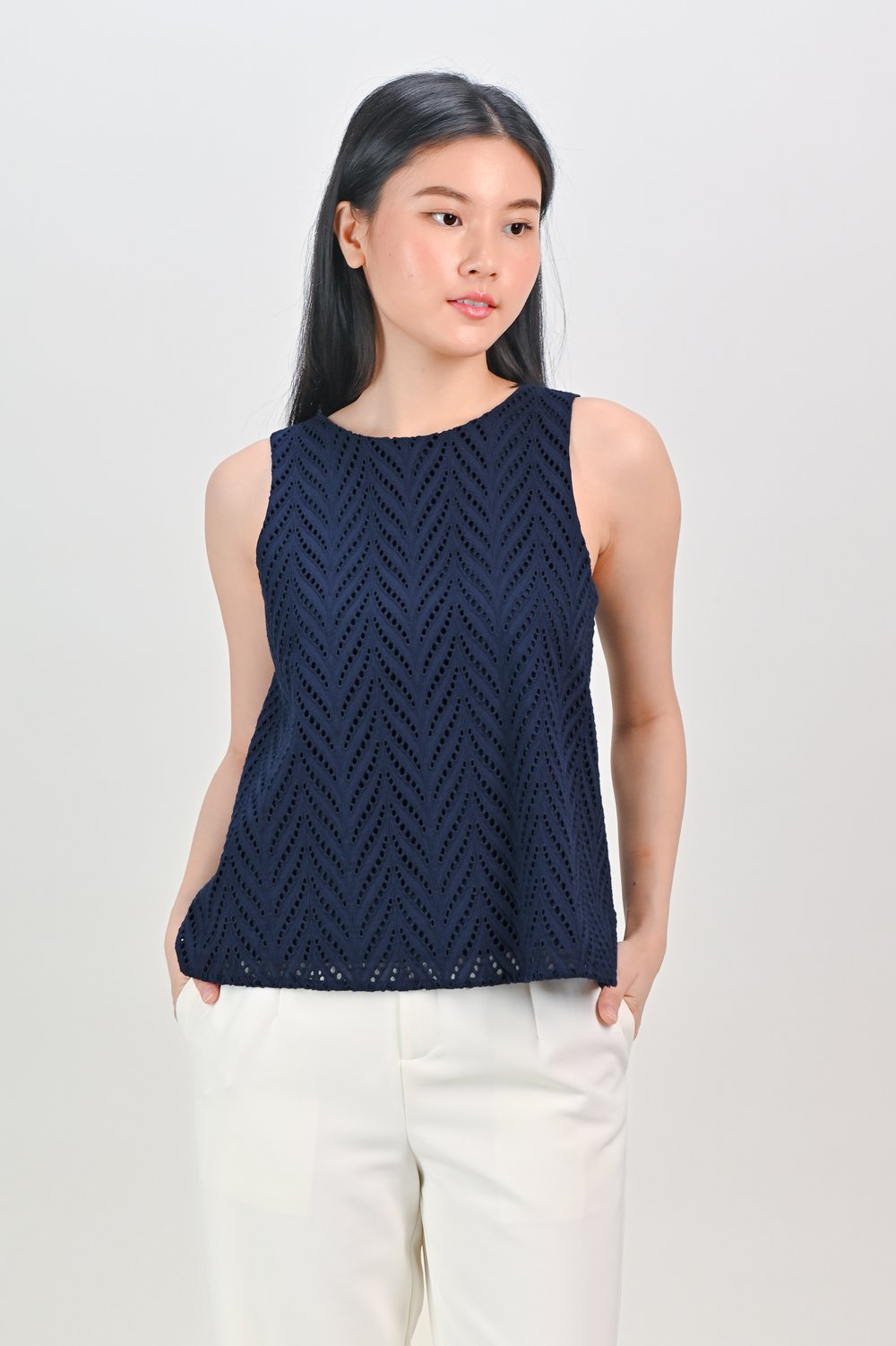CATHIE EYELET TWO-WAY TOP IN NAVY