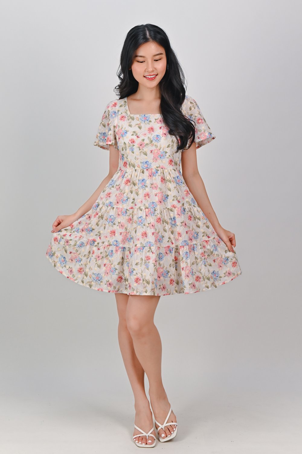 SPRING STITCH SQUARE-NECK TIERED DRESS SPRING STITCH SQUARE-NECK TIERED DRESS