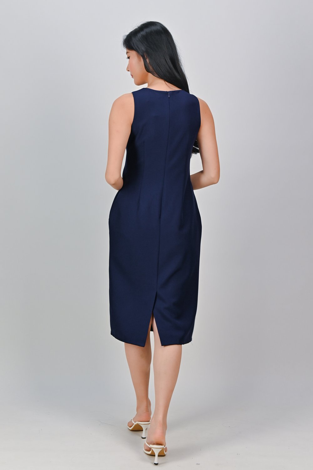 TEMARA BUTTON PENCIL DRESS IN NAVY TEMARA BUTTON PENCIL DRESS IN NAVY