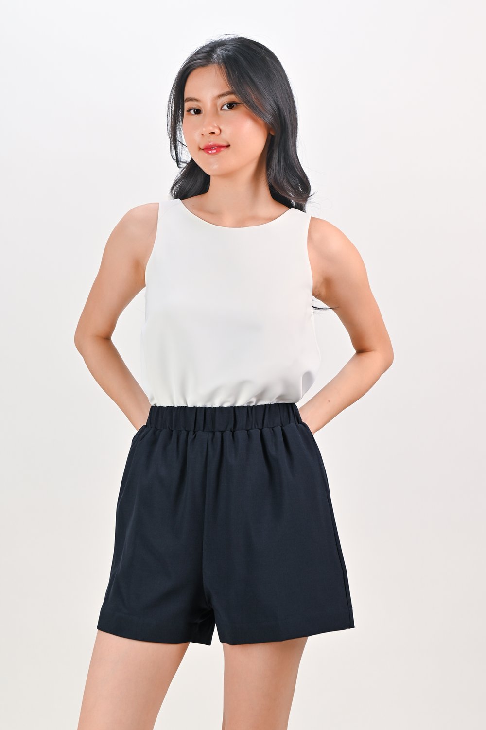 ZENYA ELASTIC-WAIST SHORTS IN NAVY