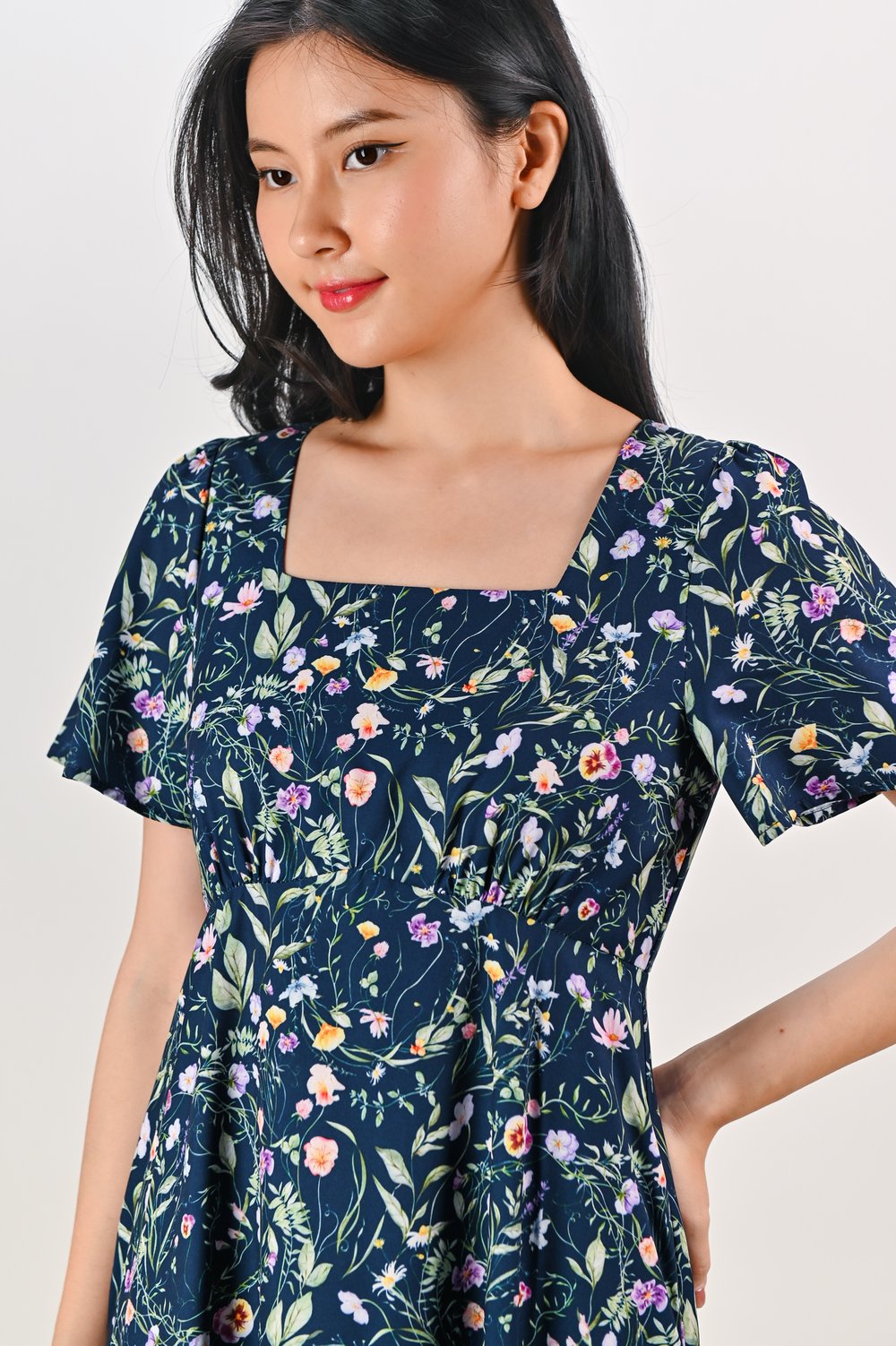 LOLA’S GARDEN SQUARE-NECK DRESS IN NAVY