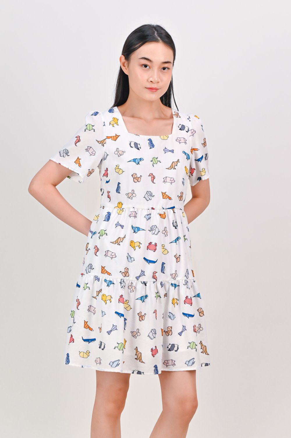 WHITE ORIGAMI ZOO PRINTED BABYDOLL DRESS WHITE ORIGAMI ZOO PRINTED BABYDOLL DRESS