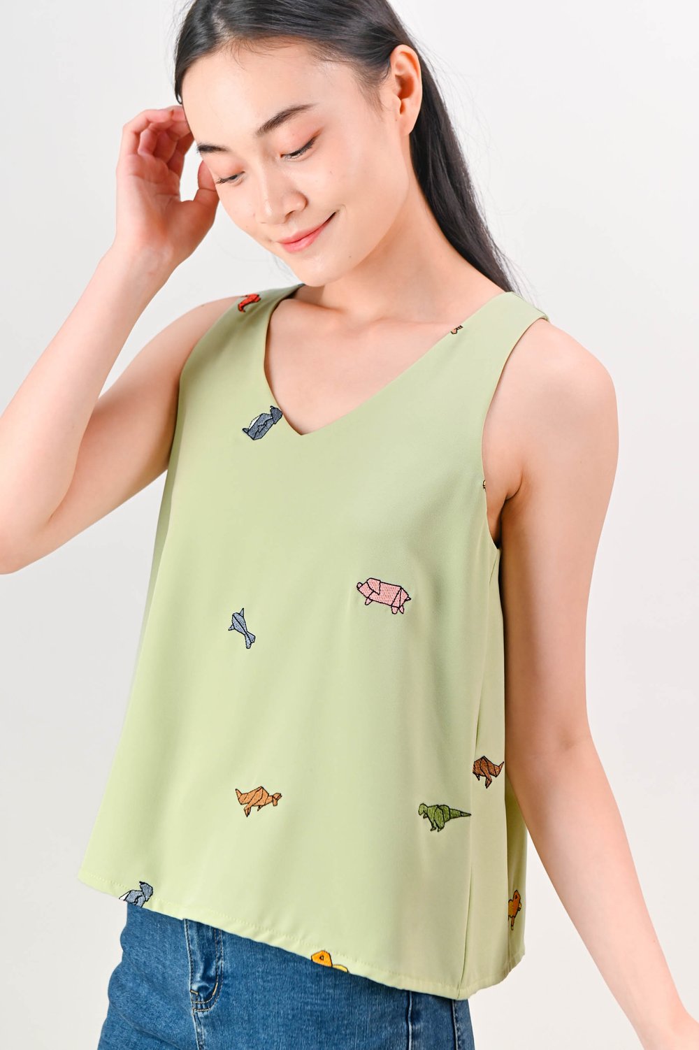 ORIGAMI ZOO EMB. TWO-WAY TOP IN GREEN ORIGAMI ZOO EMB. TWO-WAY TOP IN GREEN
