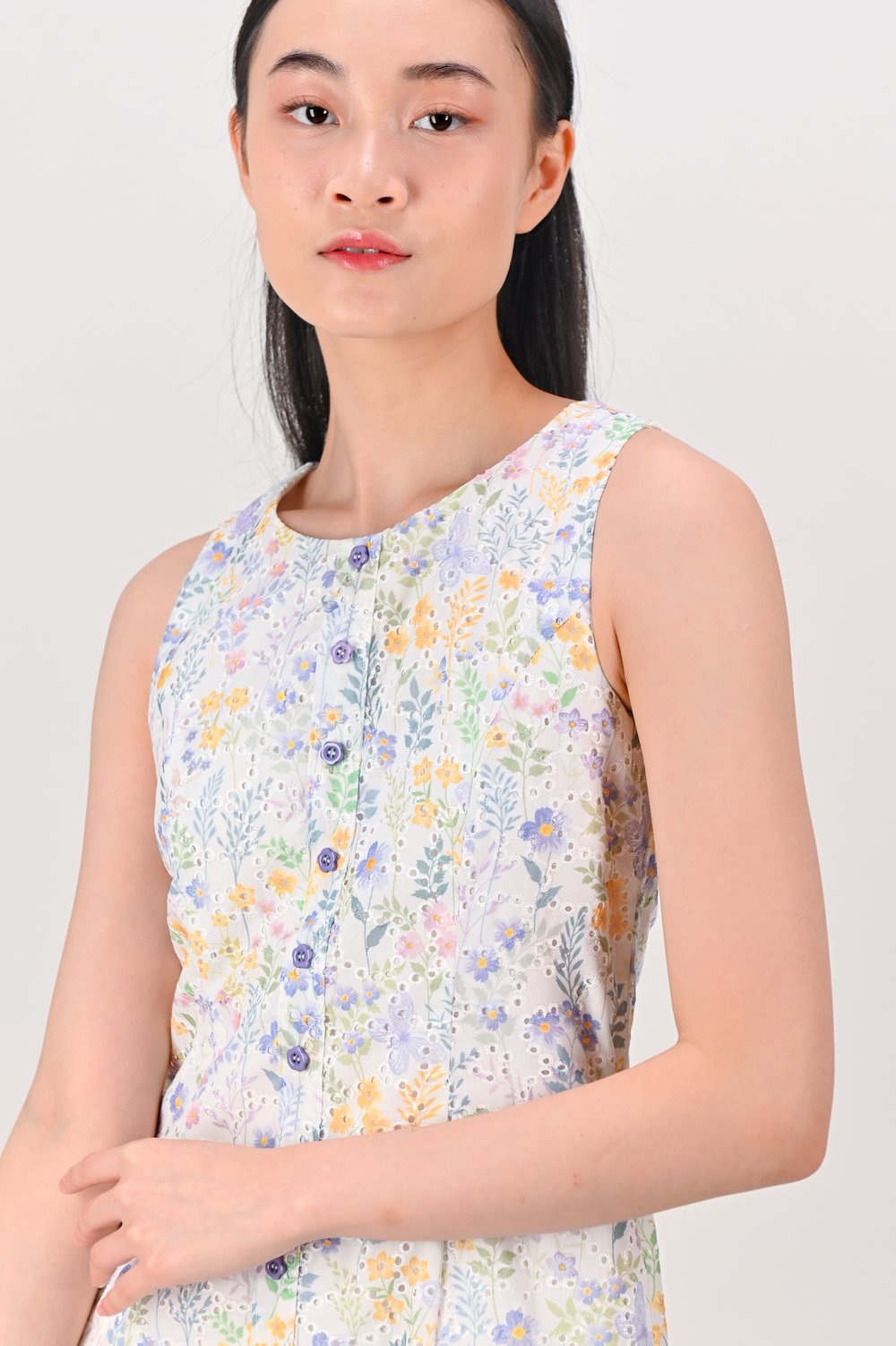 GARNETTE EYELET FLORAL SLEEVELESS PENCIL DRESS GARNETTE EYELET FLORAL SLEEVELESS PENCIL DRESS