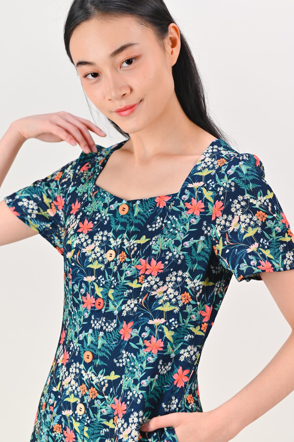 HALSTON NAVY FLORAL SQUARE-NECK SLEEVED BUTTON DRESS HALSTON NAVY FLORAL SQUARE-NECK SLEEVED BUTTON DRESS