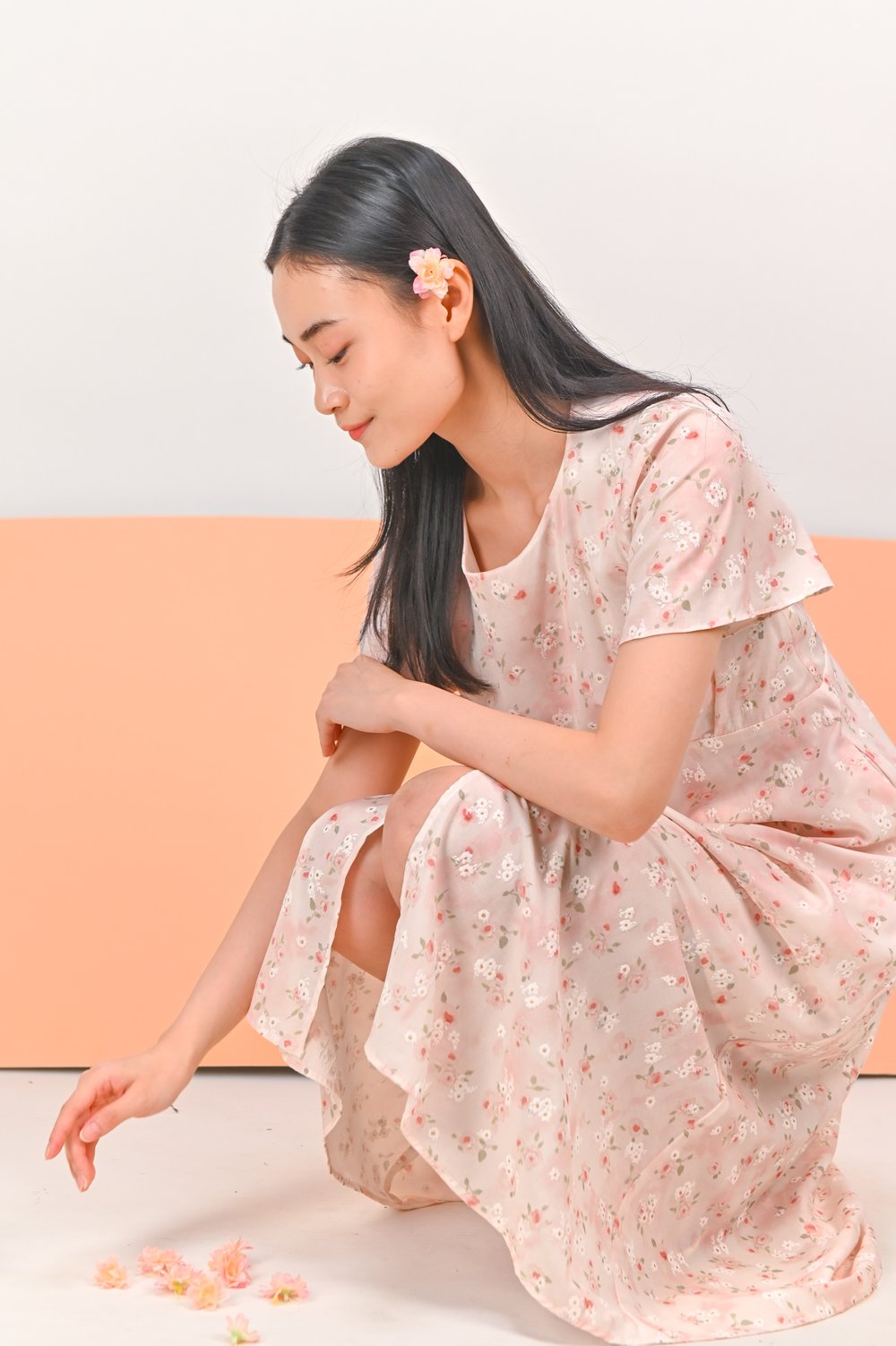 SOLENE PINK FLORAL SLEEVED PLEAT DRESS