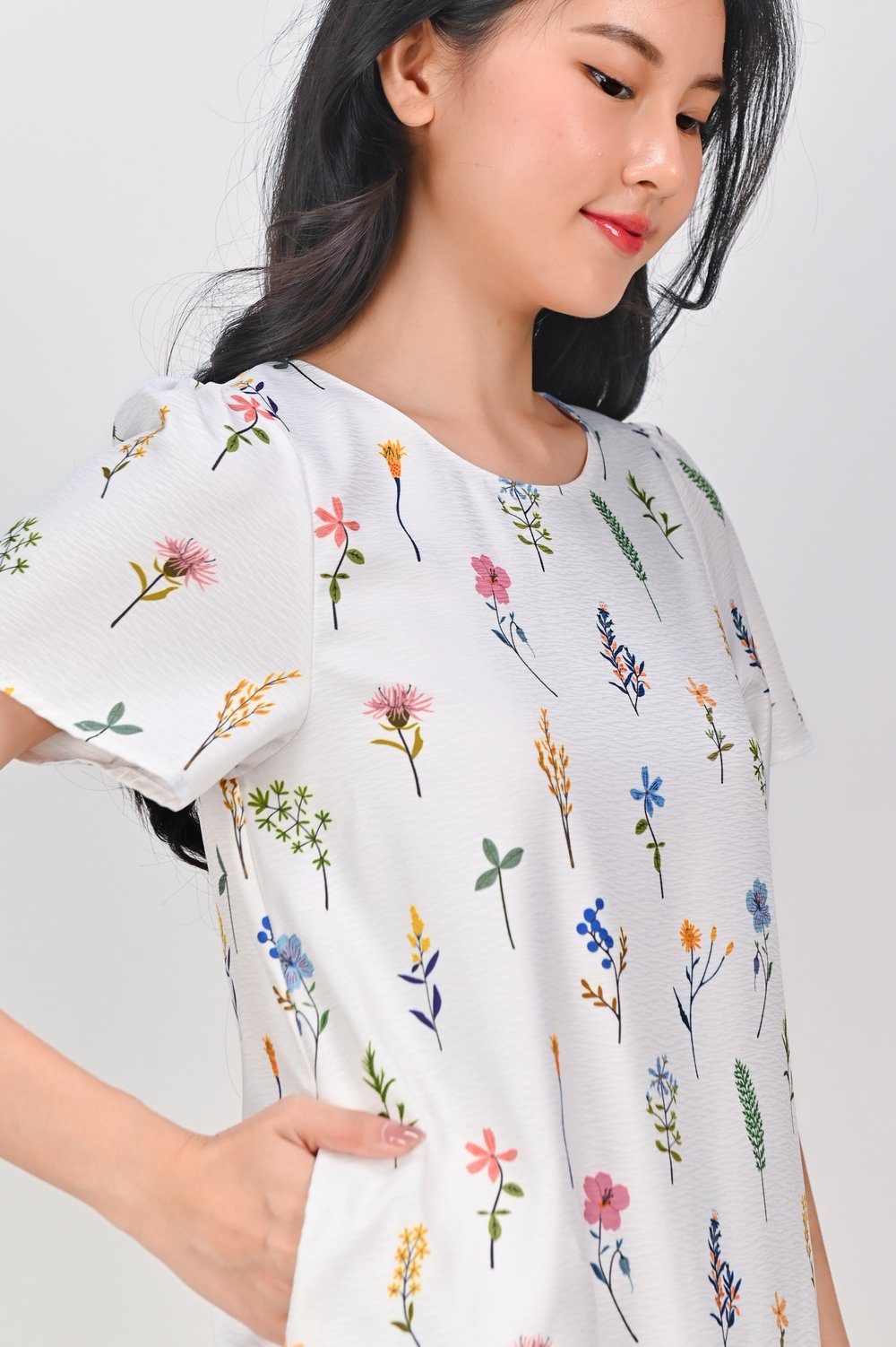 BLOOMING MEADOWS SLEEVED DROPWAIST DRESS BLOOMING MEADOWS SLEEVED DROPWAIST DRESS