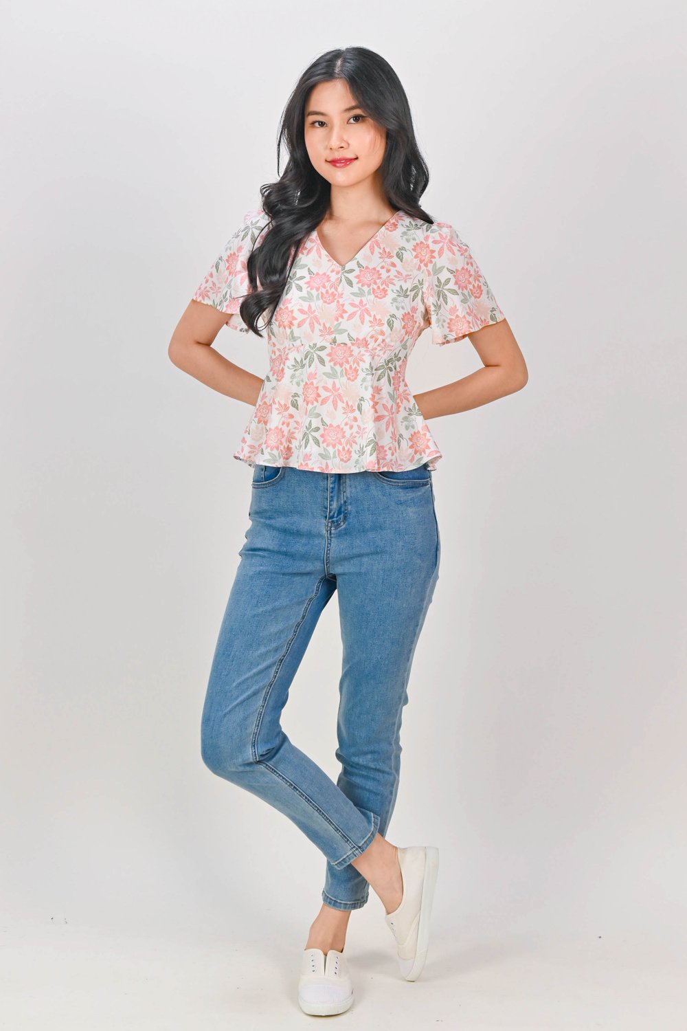 CAMY PEACH GARDEN SLEEVED PEPLUM TOP CAMY PEACH GARDEN SLEEVED PEPLUM TOP