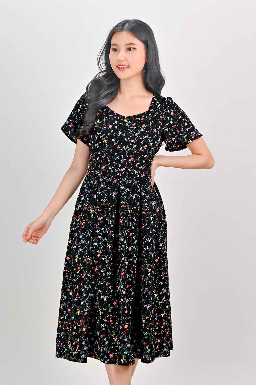 SONDARA BLACK FLORAL SLEEVED MIDI DRESS