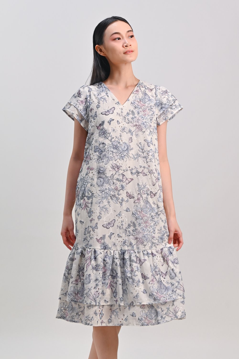 HEYE BUTTERFLY V-NECK SLEEVED MIDI DRESS IN BLUE HEYE BUTTERFLY V-NECK SLEEVED MIDI DRESS IN BLUE