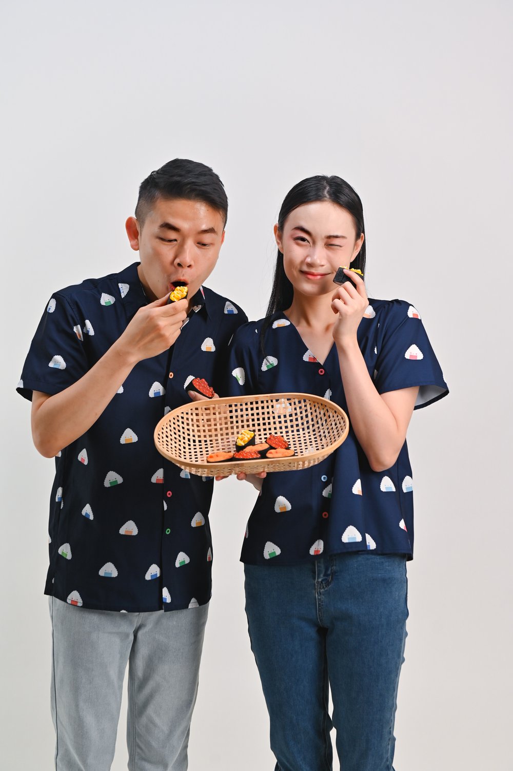 OISHI ONIGIRI NAVY SLEEVED BUTTON TOP