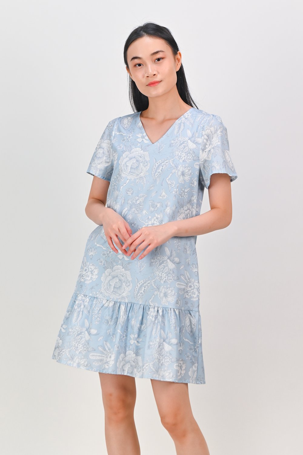BLUE PORCELAIN BLOOMS SLEEVED SHORT DROPWAIST DRESS BLUE PORCELAIN BLOOMS SLEEVED SHORT DROPWAIST DRESS