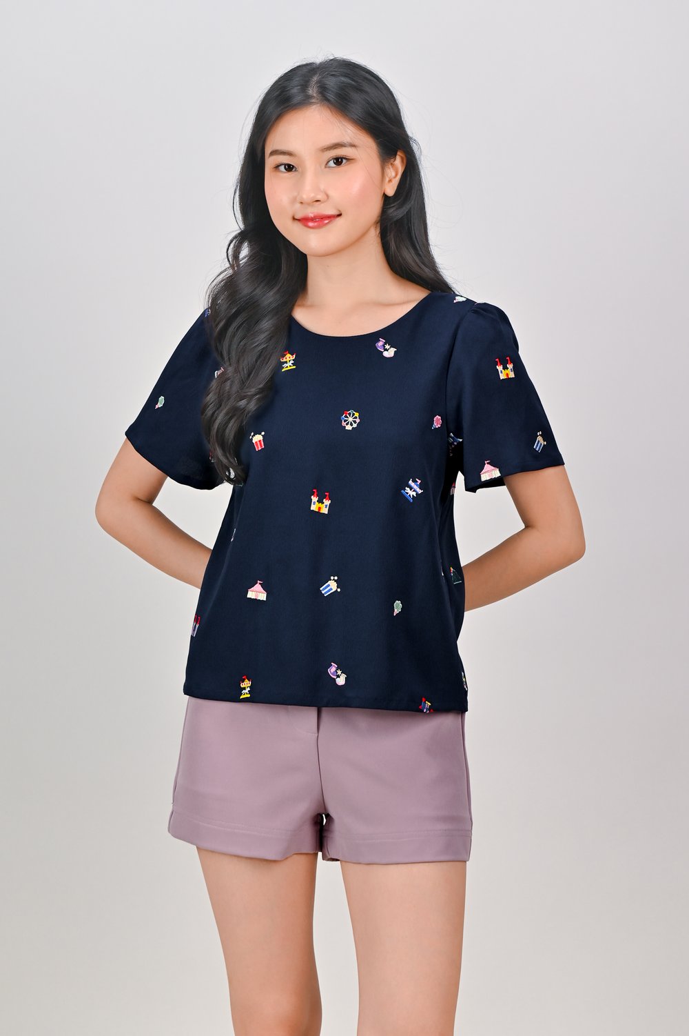 CARNIVAL NAVY EMB. SLEEVED TOP CARNIVAL NAVY EMB. SLEEVED TOP