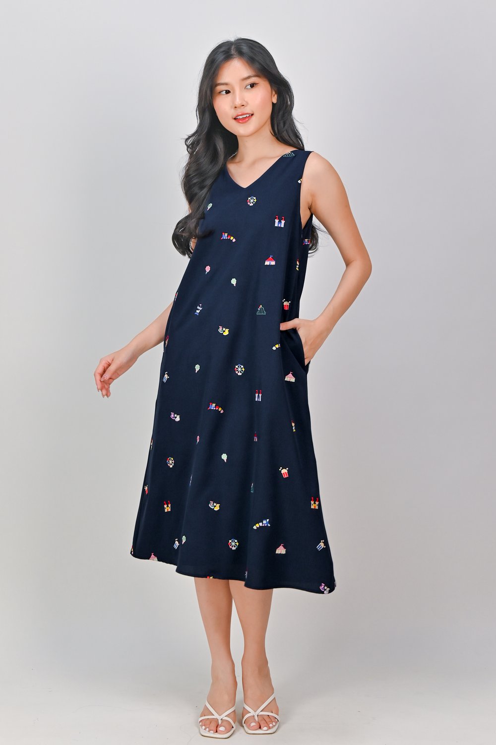 CARNIVAL NAVY EMB. TWO-WAY MIDI DRESS CARNIVAL NAVY EMB. TWO-WAY MIDI DRESS