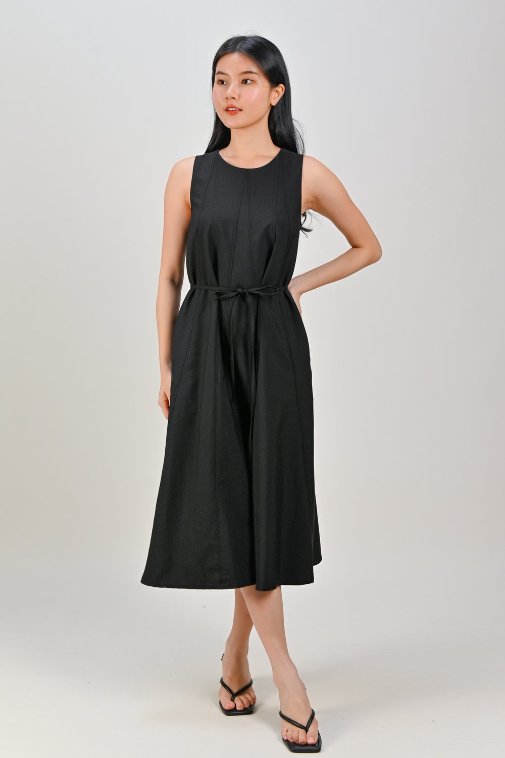 FAYE PANELLED MIDI DRESS IN BLACK