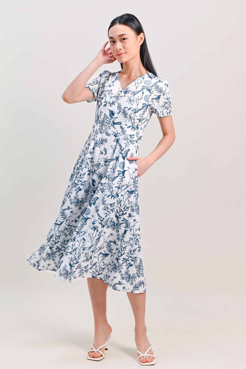 VYSA NAVY HUMMINGBIRD SLEEVED BUTTON DRESS VYSA NAVY HUMMINGBIRD SLEEVED BUTTON DRESS