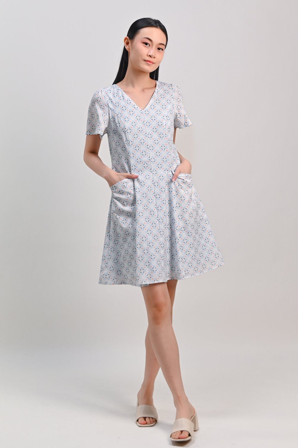 ICE BLUE JADE SLEEVED PANELLED DRESS