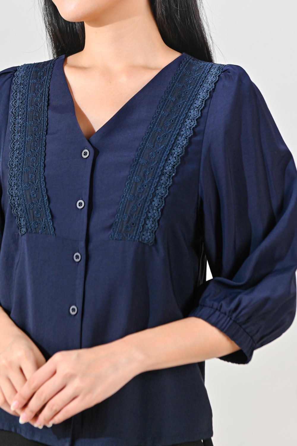 LIDYA LACE-TRIM BUTTON TOP IN NAVY