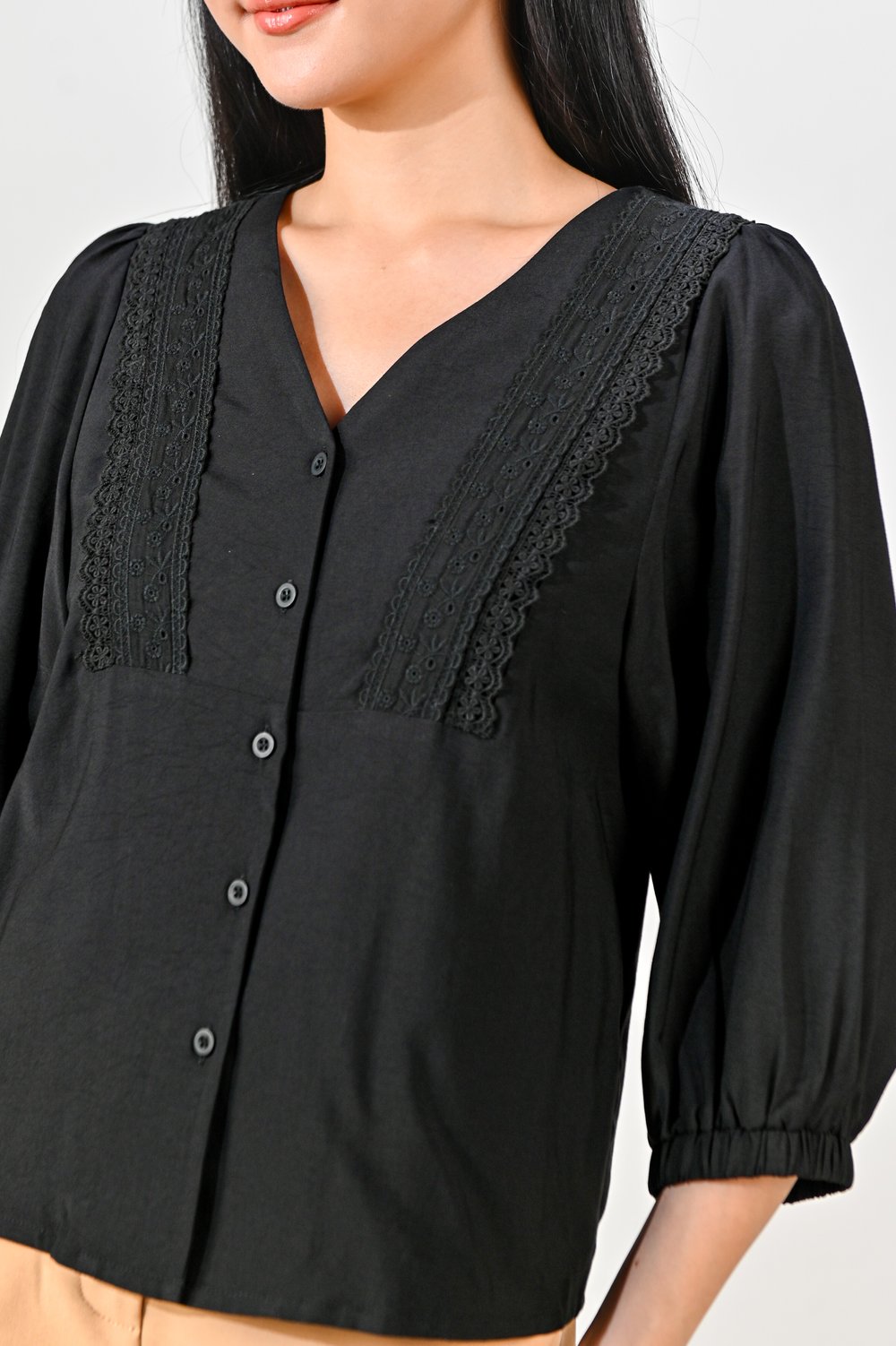 LIDYA LACE-TRIM BUTTON TOP IN BLACK