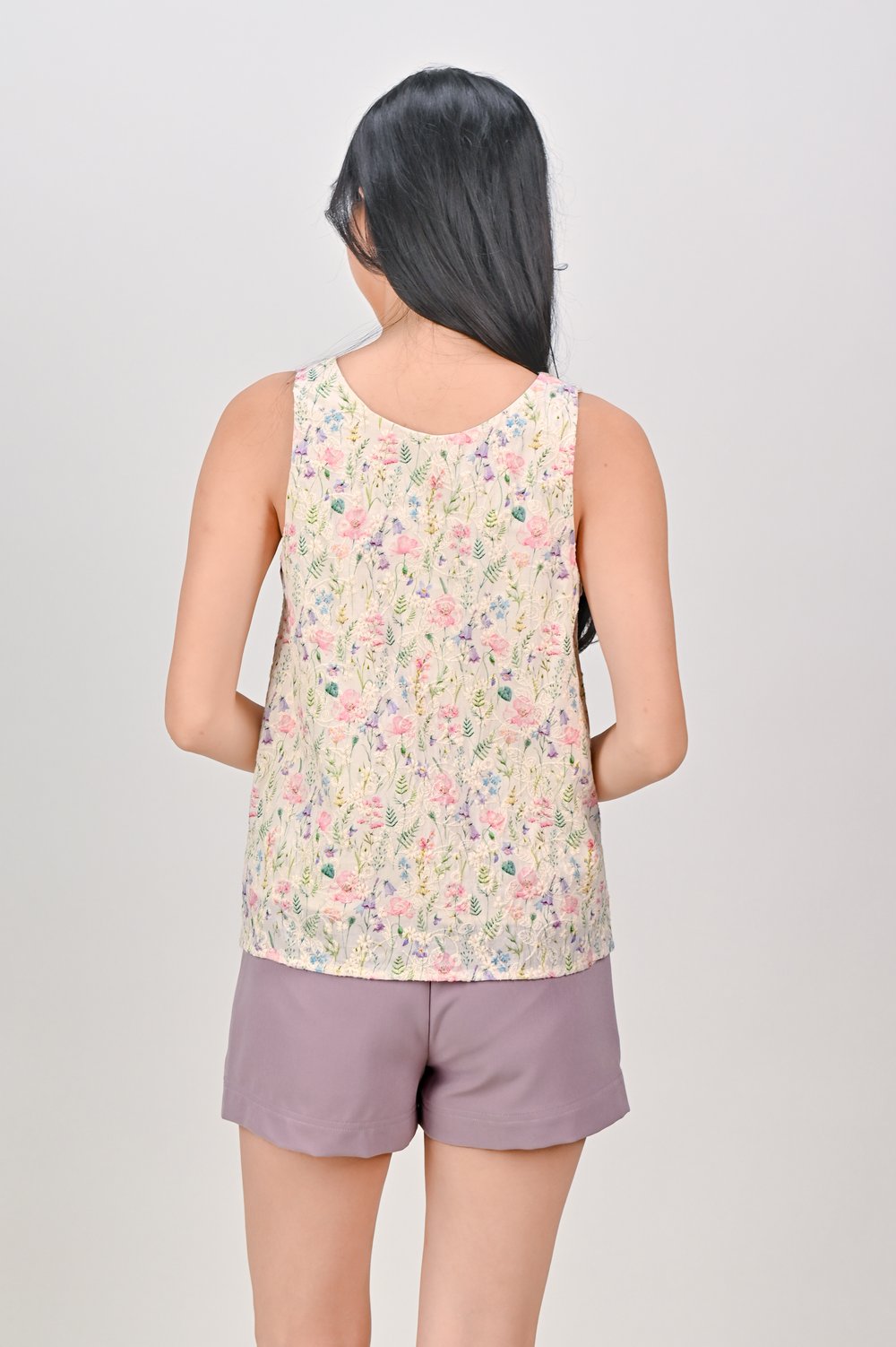 YINGJIA EMB. TWO-WAY TOP