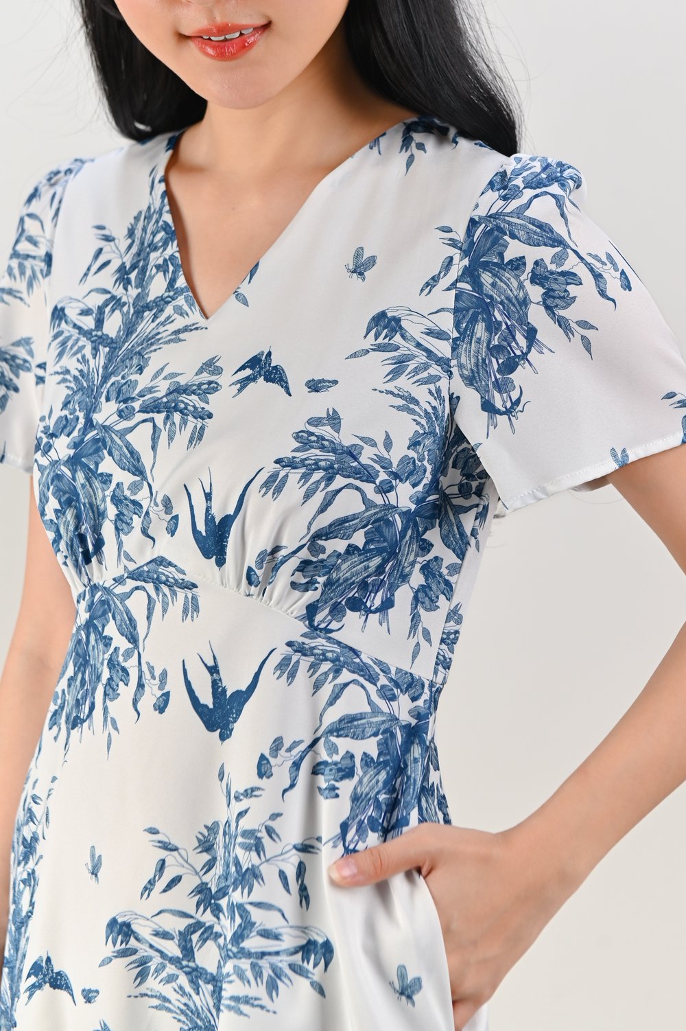 WINSLET SLEEVED SHORT HIGH-WAIST DRESS IN BLUE TOILE WINSLET SLEEVED SHORT HIGH-WAIST DRESS IN BLUE TOILE