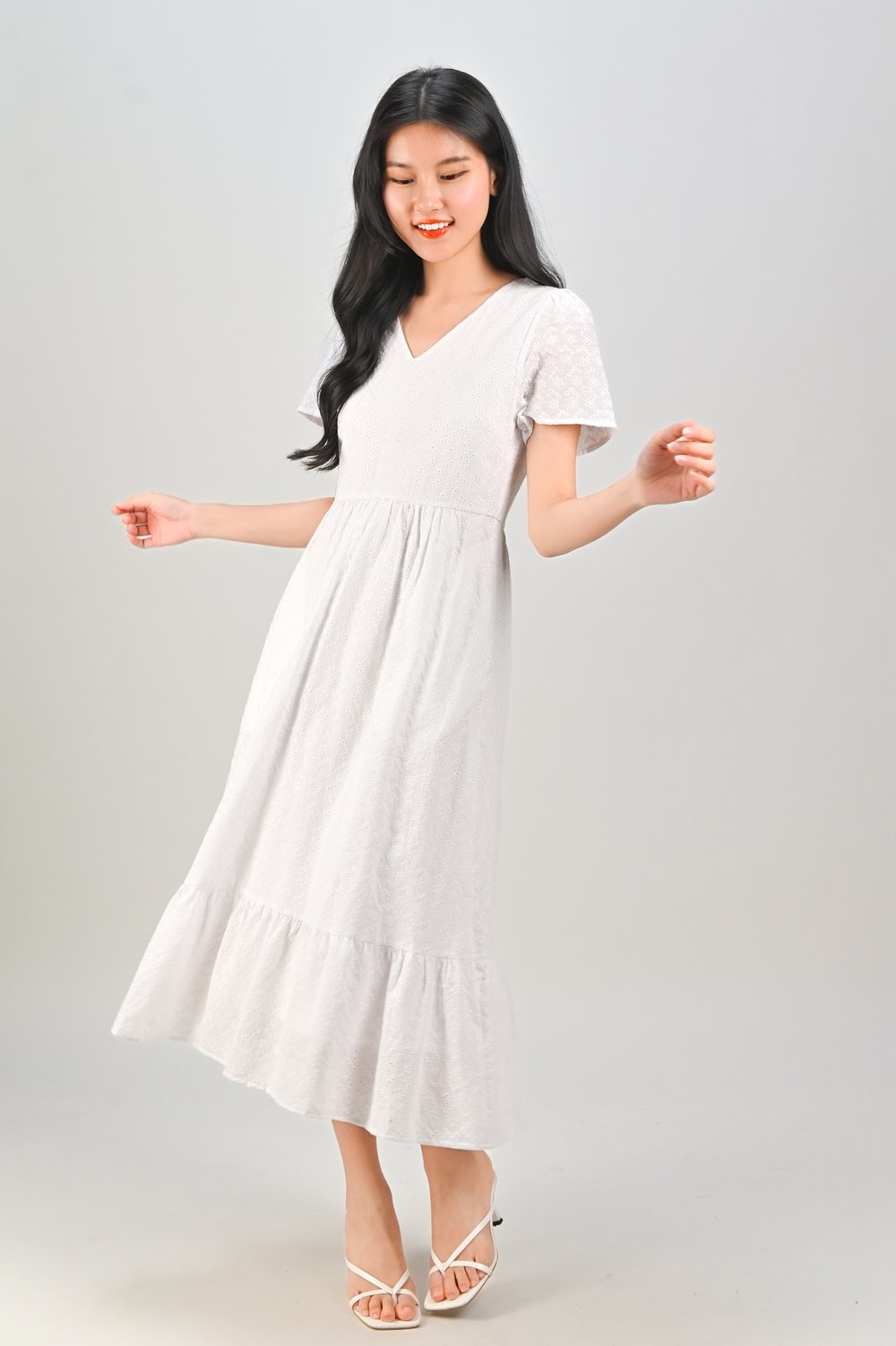 MIUCO EYELET SLEEVED TIERED DRESS IN WHITE MIUCO EYELET SLEEVED TIERED DRESS IN WHITE
