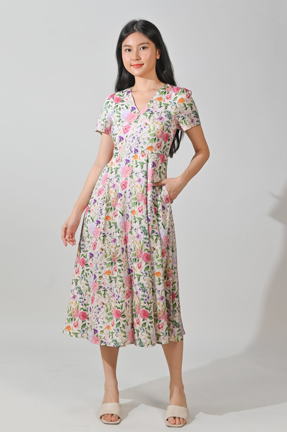 KENYE EMBOSSED SLEEVED DRESS IN PINK FLORALS KENYE EMBOSSED SLEEVED DRESS IN PINK FLORALS