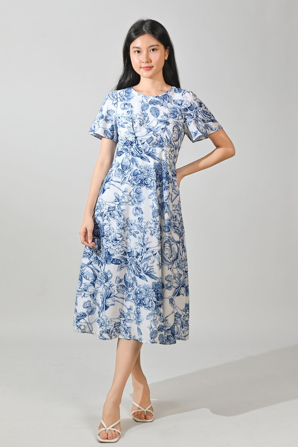 PRIMROSE SLEEVED MIDI DRESS IN PORCELAIN PRIMROSE SLEEVED MIDI DRESS IN PORCELAIN