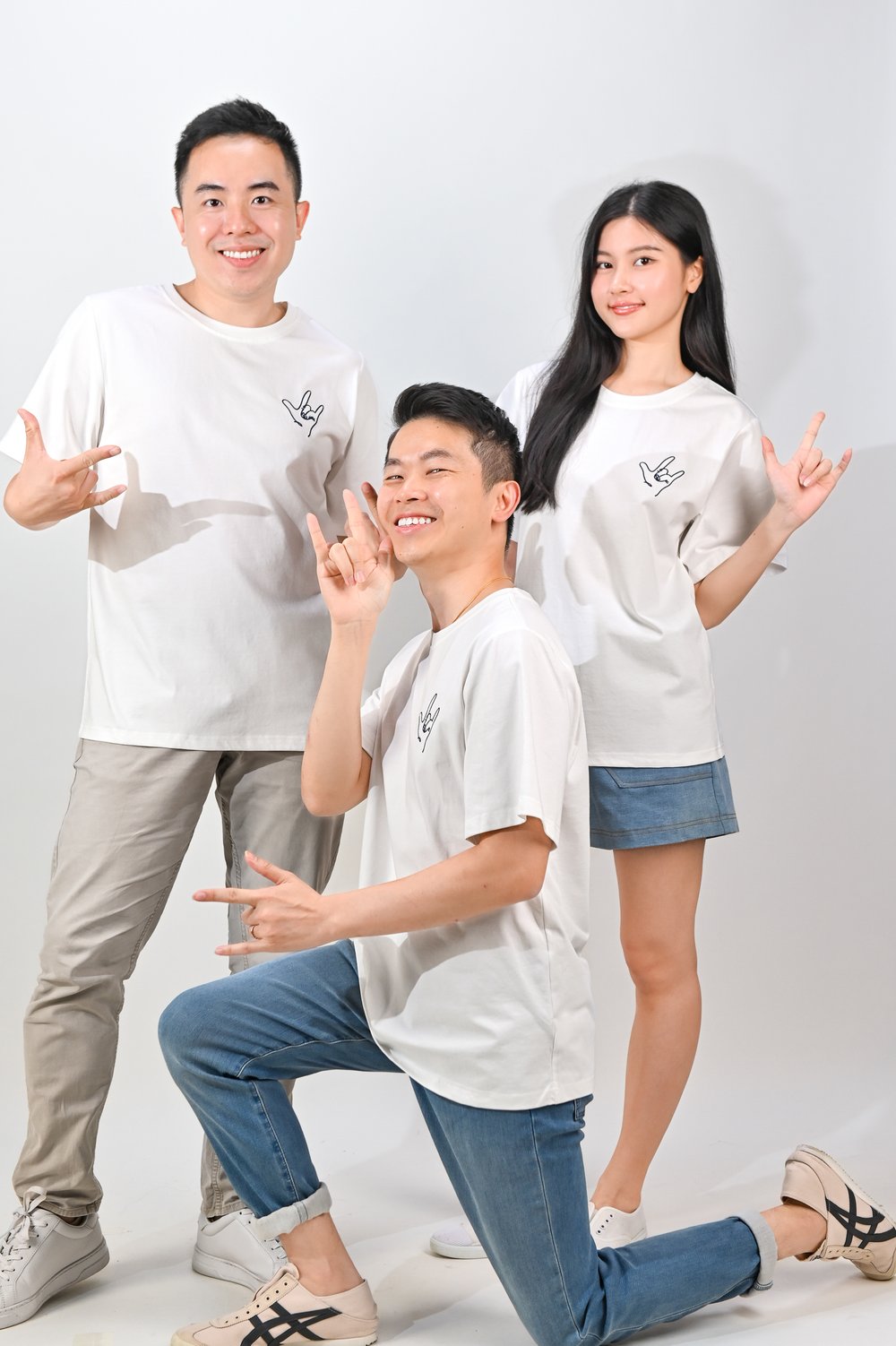 EXTRA-AWE-DINARY WHITE UNISEX TEE EXTRA-AWE-DINARY WHITE UNISEX TEE
