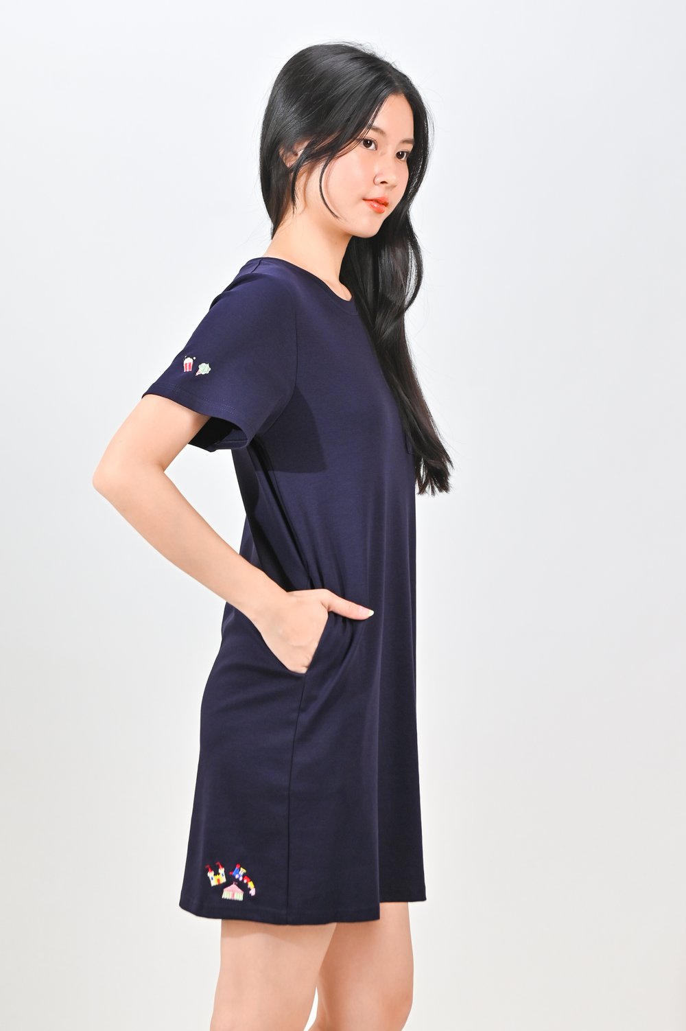 CARNIVAL NAVY EMB. POCKET TEE DRESS CARNIVAL NAVY EMB. POCKET TEE DRESS