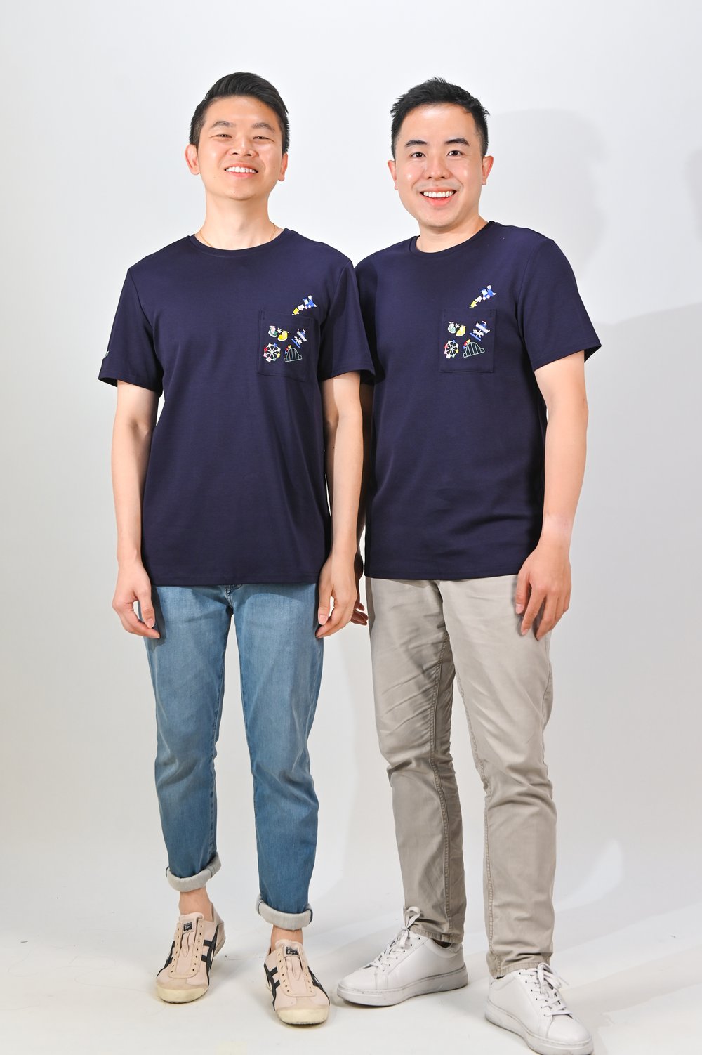 CARNIVAL NAVY EMB. POCKET UNISEX TEE CARNIVAL NAVY EMB. POCKET UNISEX TEE