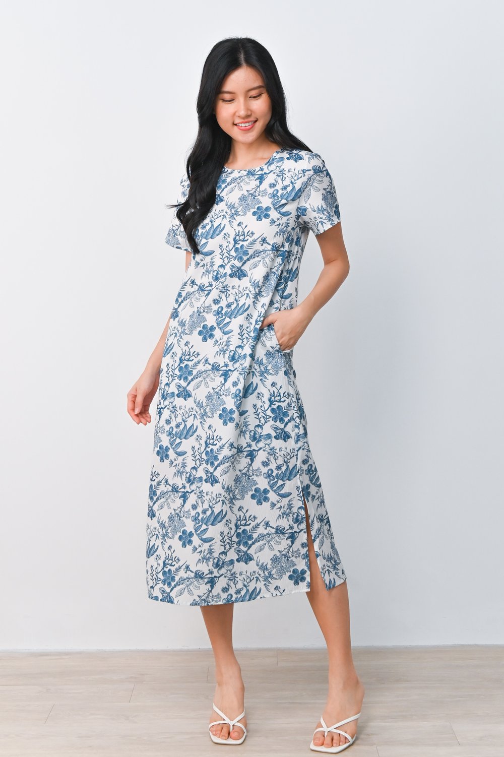 AGOT BLUE TOILE ROUND-NECK SLEEVED DRESS AGOT BLUE TOILE ROUND-NECK SLEEVED DRESS