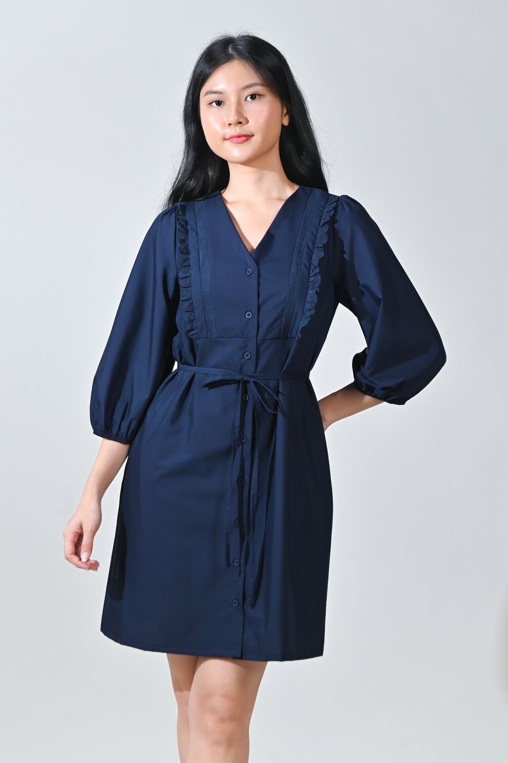 MIO SLEEVED EYELET FRILL BUTTON DRESS IN NAVY