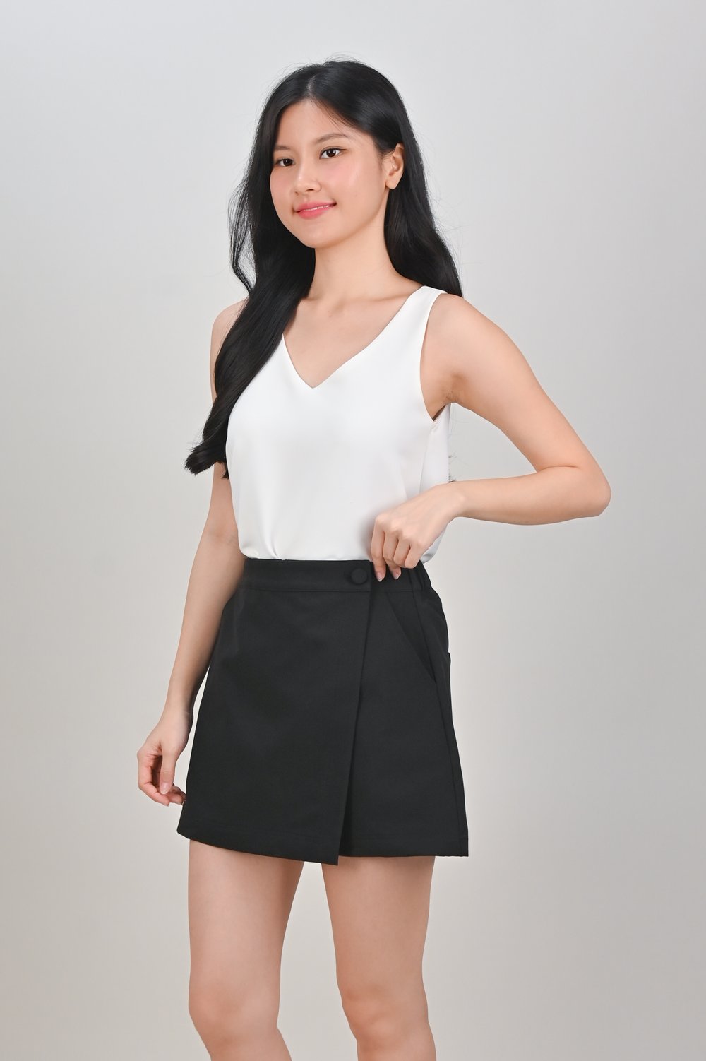 BEX ELASTIC-BACK SKORTS IN BLACK BEX ELASTIC-BACK SKORTS IN BLACK