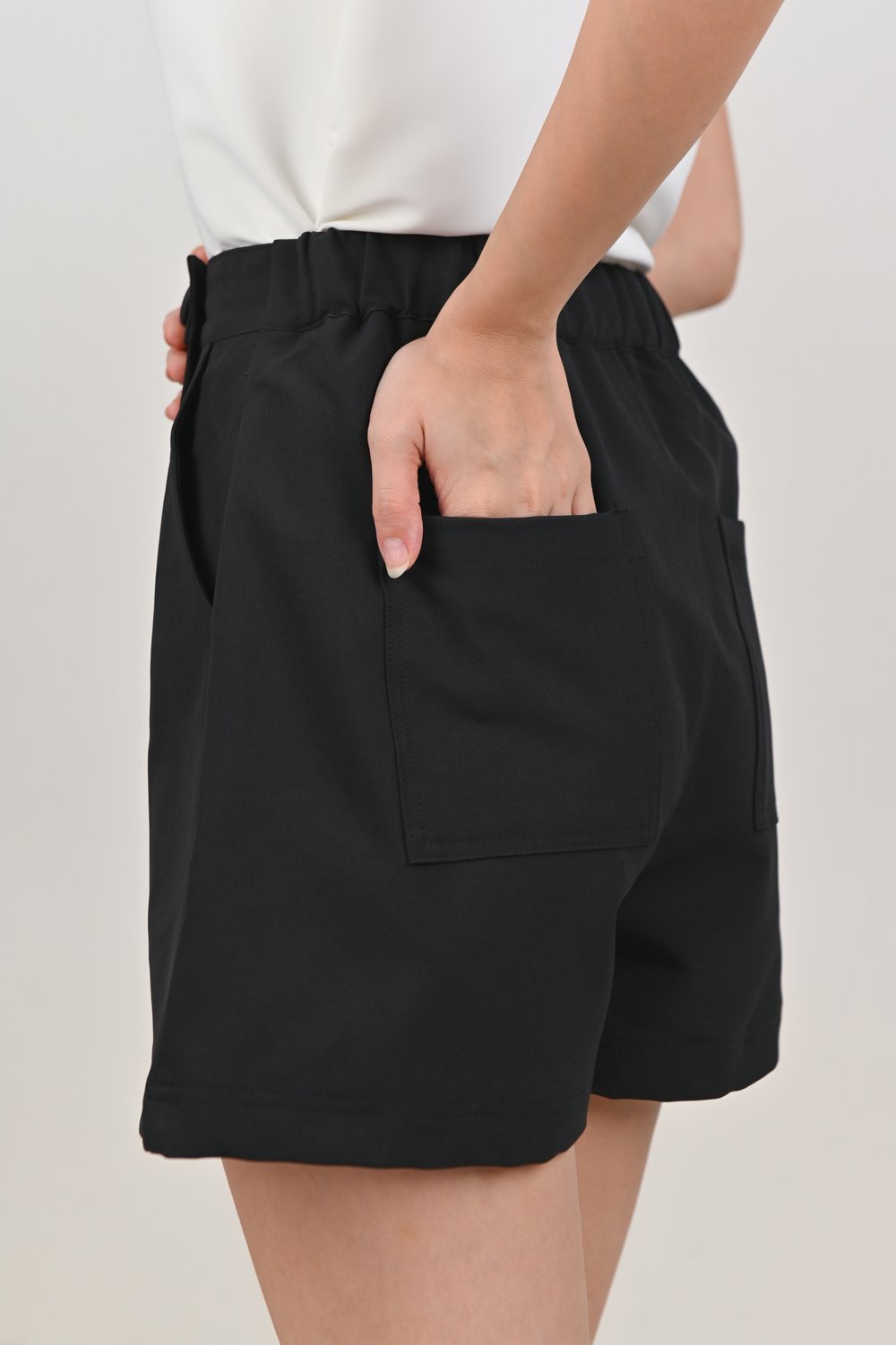 BEX ELASTIC-BACK SKORTS IN BLACK BEX ELASTIC-BACK SKORTS IN BLACK