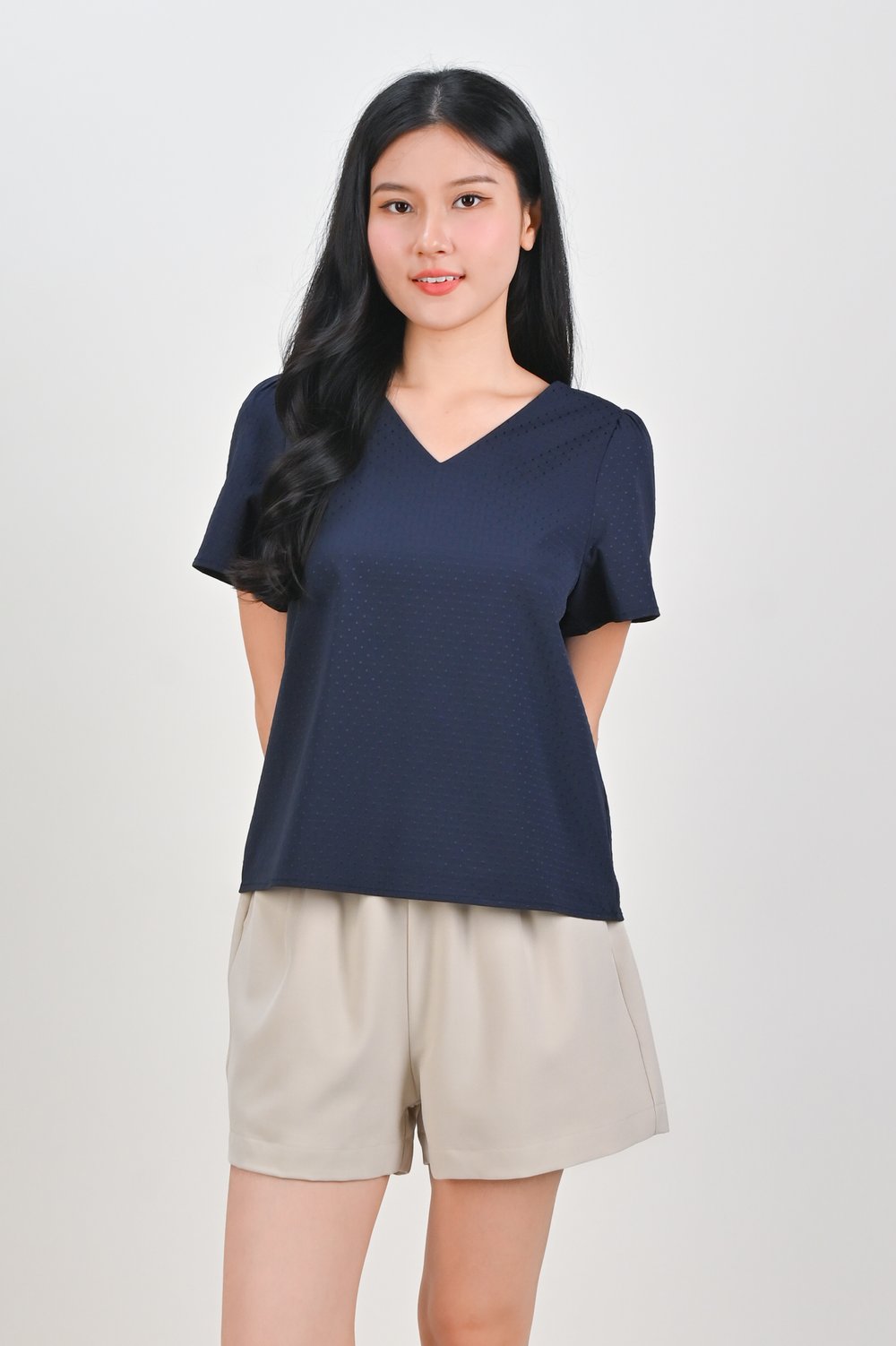 CIELA DOTTY SLEEVED TOP IN NAVY