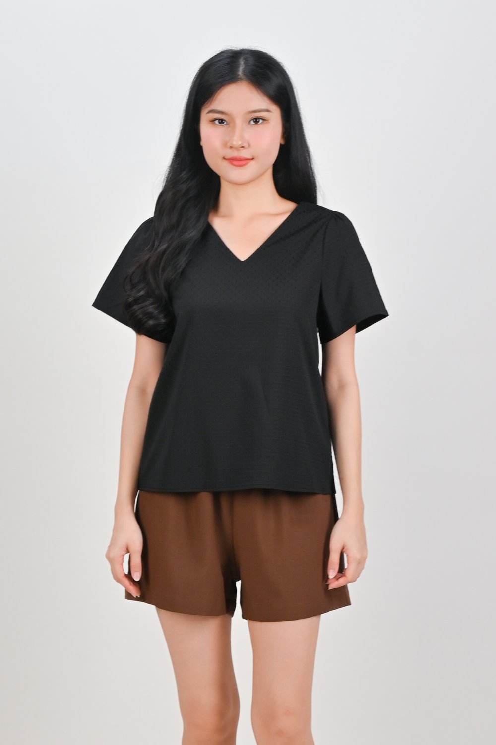 CIELA DOTTY SLEEVED TOP IN BLACK