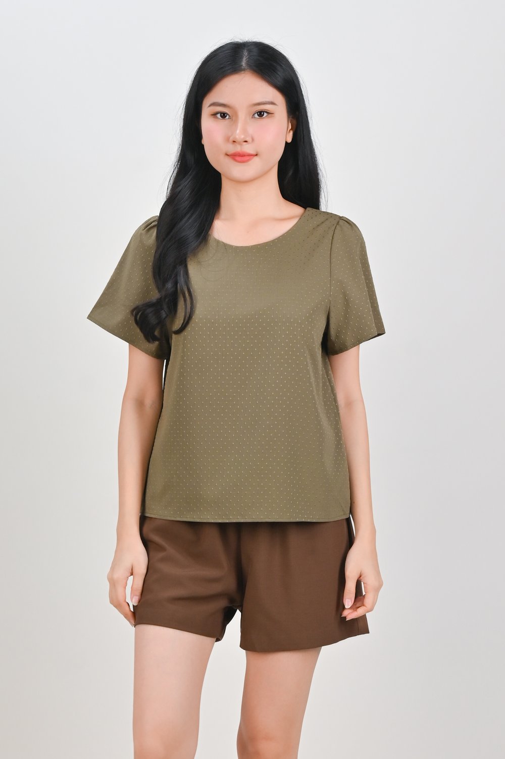 CIELA DOTTY SLEEVED TOP IN MATCHA