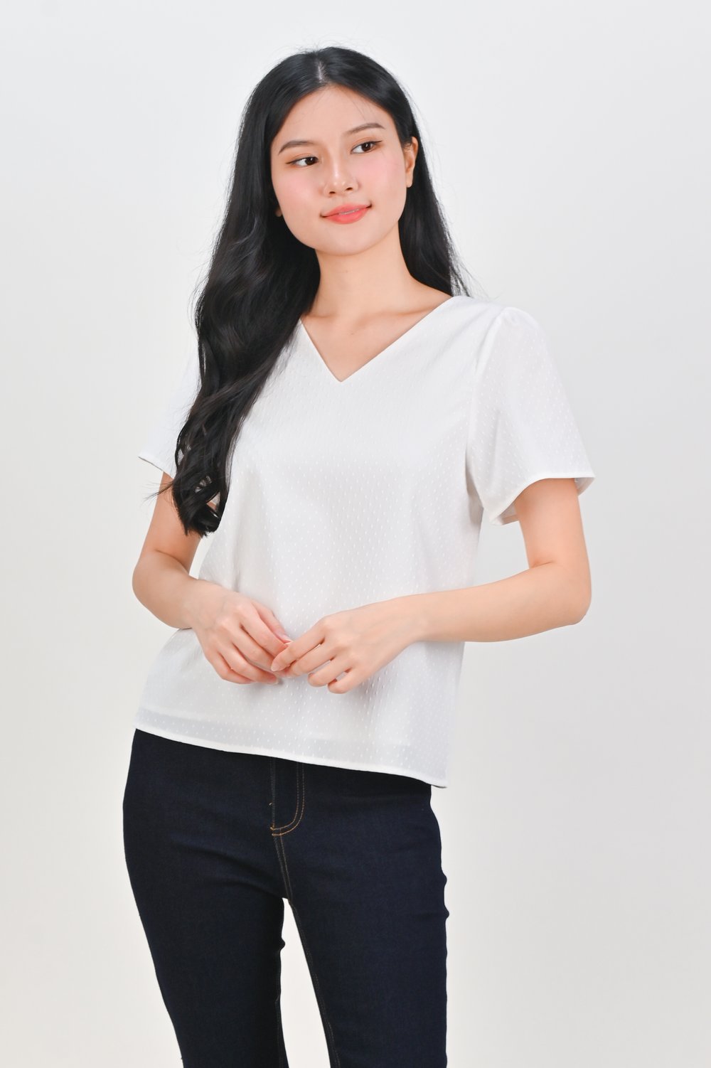 CIELA DOTTY SLEEVED TOP IN WHITE CIELA DOTTY SLEEVED TOP IN WHITE