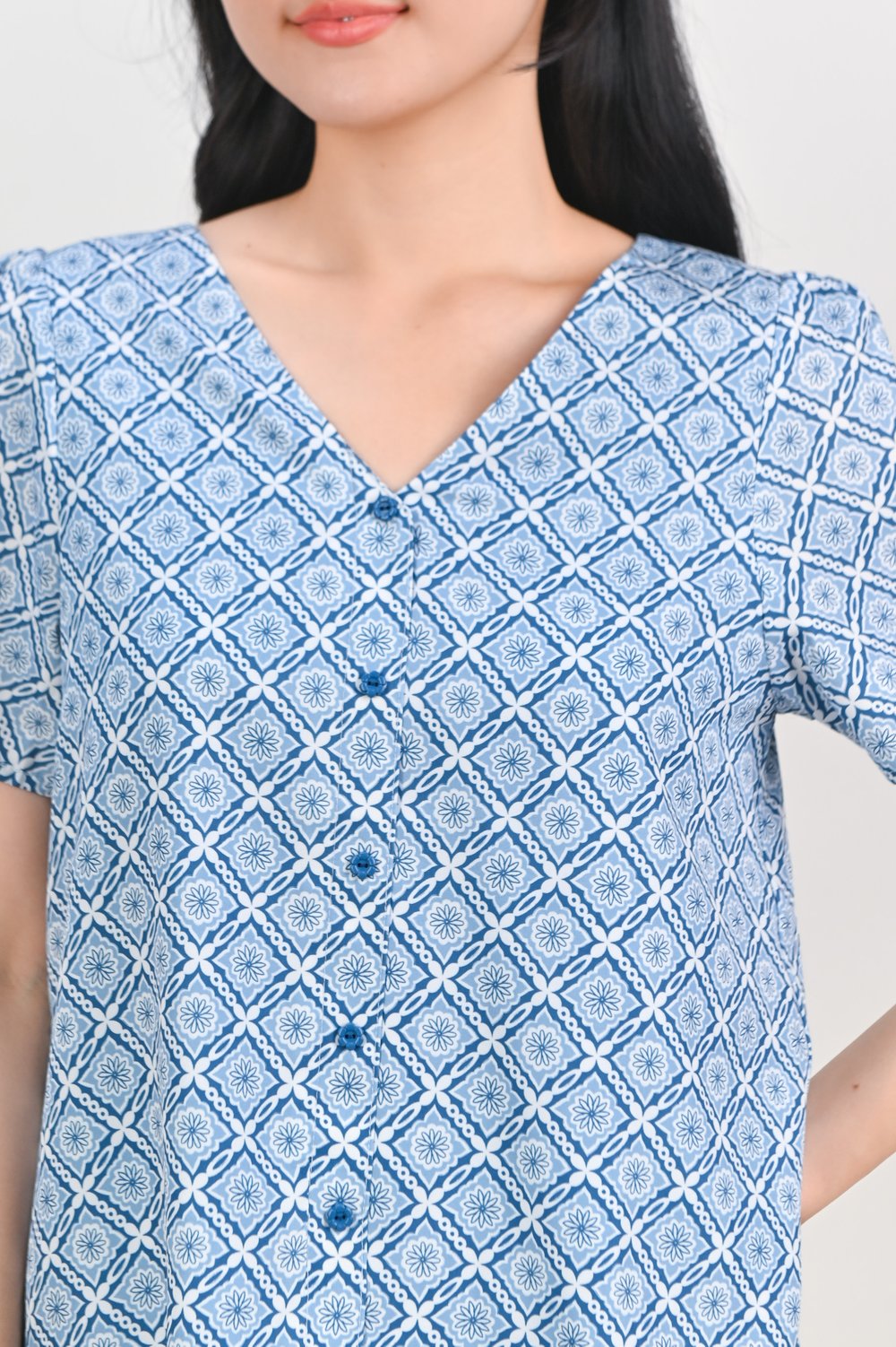 SANTORINI TILES SLEEVED BUTTON TOP SANTORINI TILES SLEEVED BUTTON TOP