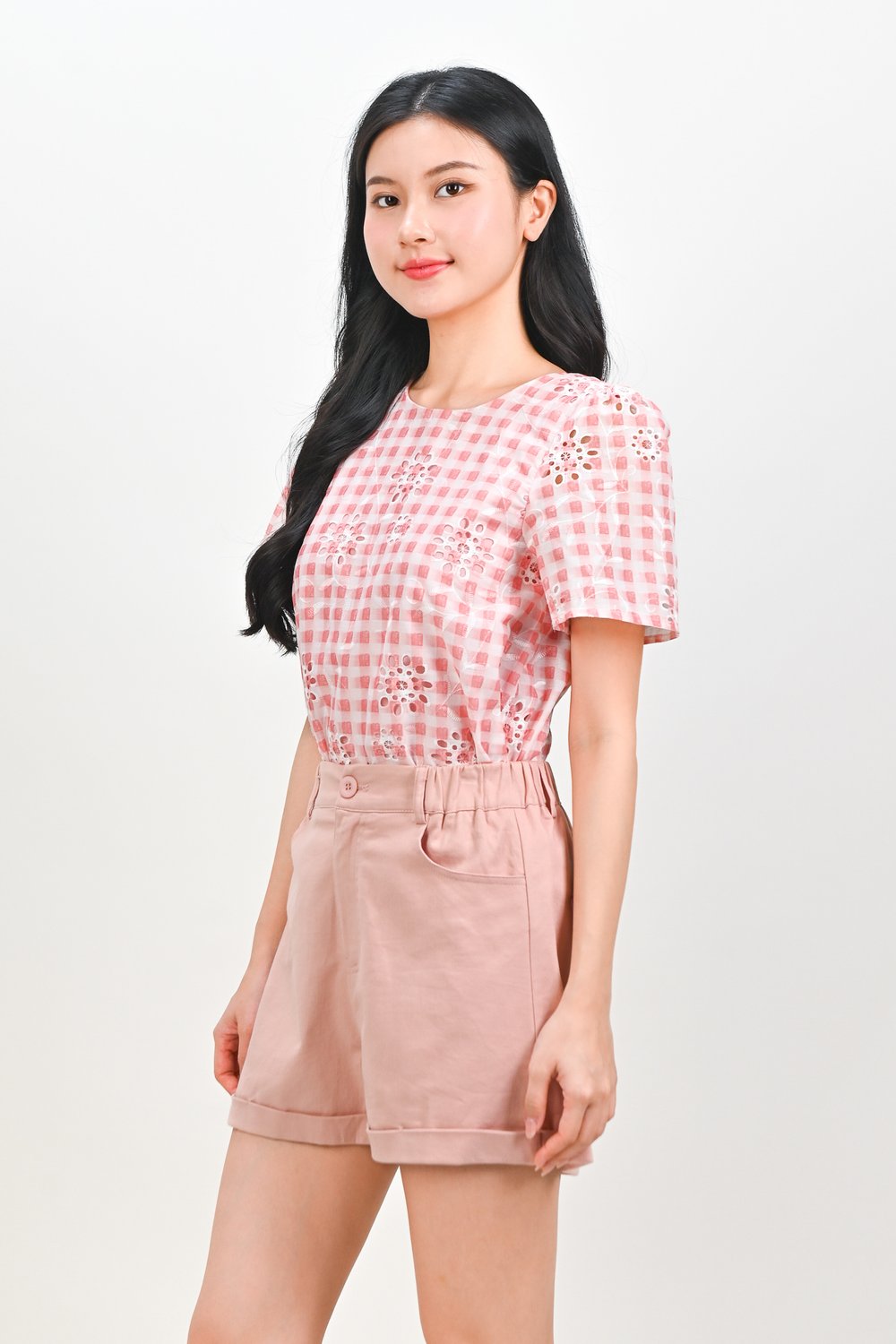 ORELIA GINGHAM EYELET SLEEVED TOP IN PINK ORELIA GINGHAM EYELET SLEEVED TOP IN PINK