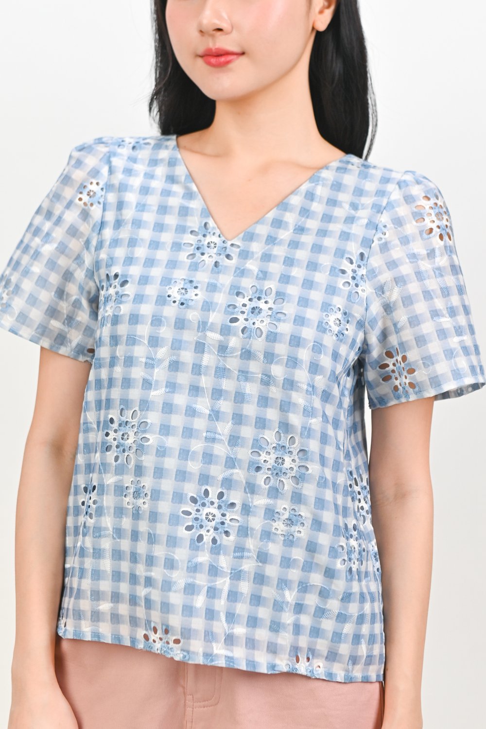 ORELIA GINGHAM EYELET SLEEVED TOP IN BLUE ORELIA GINGHAM EYELET SLEEVED TOP IN BLUE