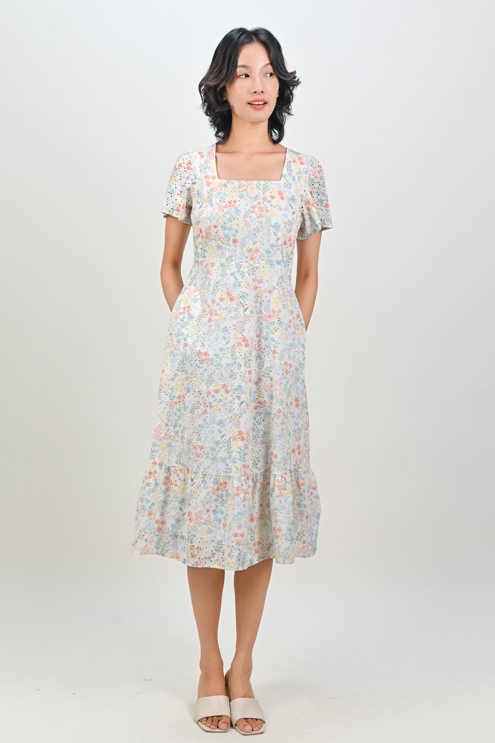 CAELYN EYELET FLORAL SQUARE-NECK SLEEVED DRESS CAELYN EYELET FLORAL SQUARE-NECK SLEEVED DRESS