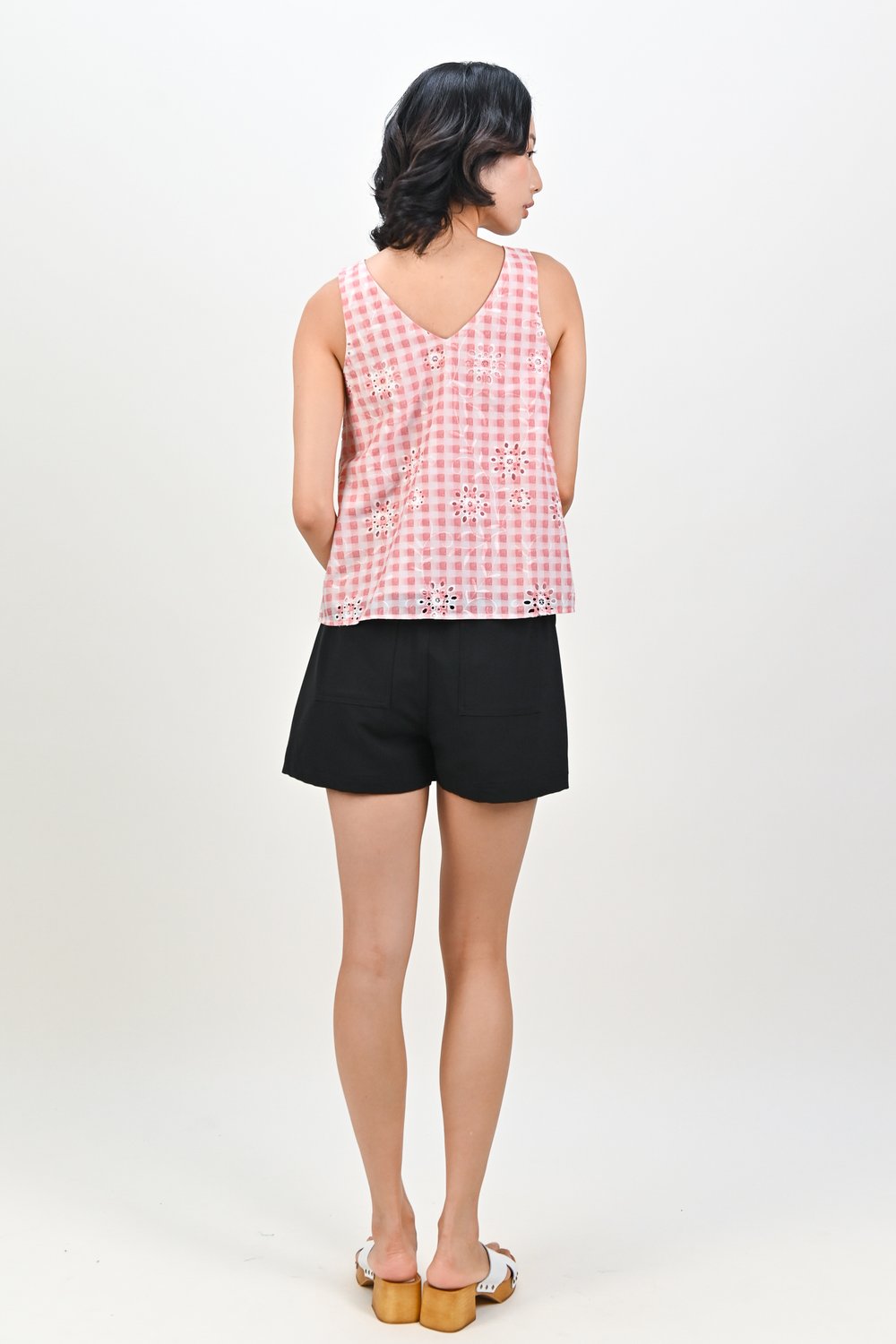 KIRALII GINGHAM EYELET TWO-WAY TOP IN PINK KIRALII GINGHAM EYELET TWO-WAY TOP IN PINK
