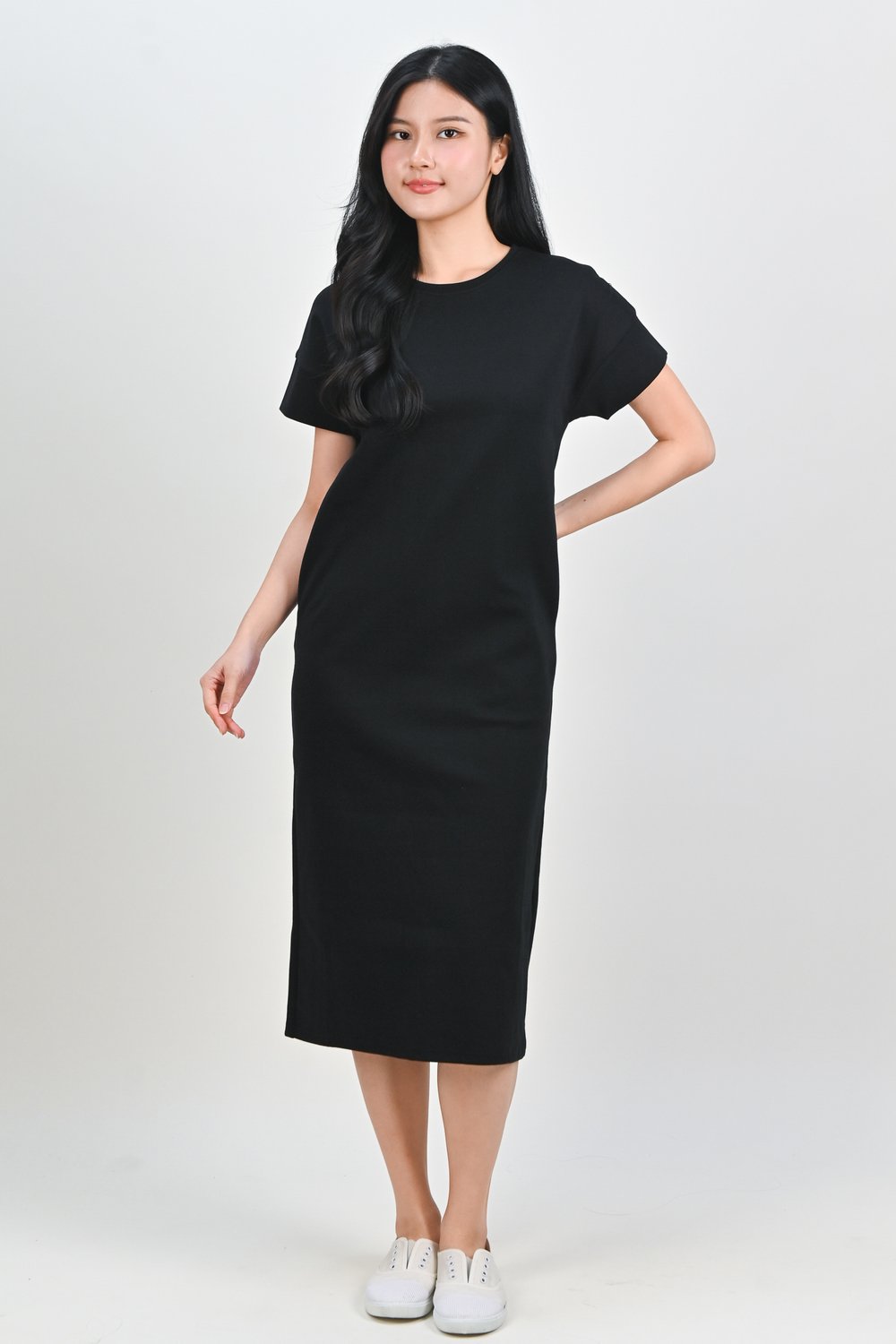 NINIKI BACK-SLIT MIDI DRESS IN BLACK