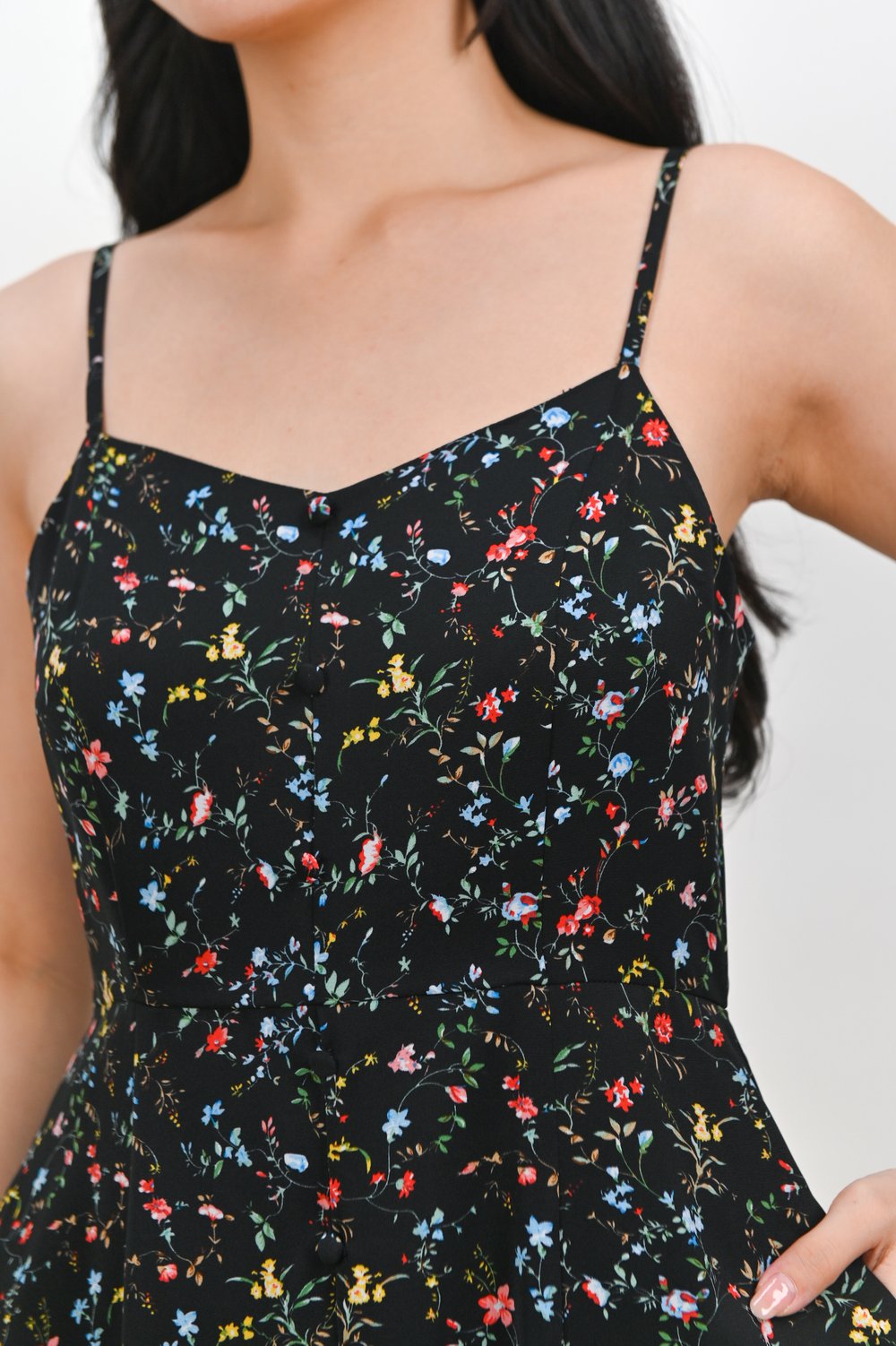 AURINDA FLORAL SPAG BUTTON MAXI DRESS IN BLACK